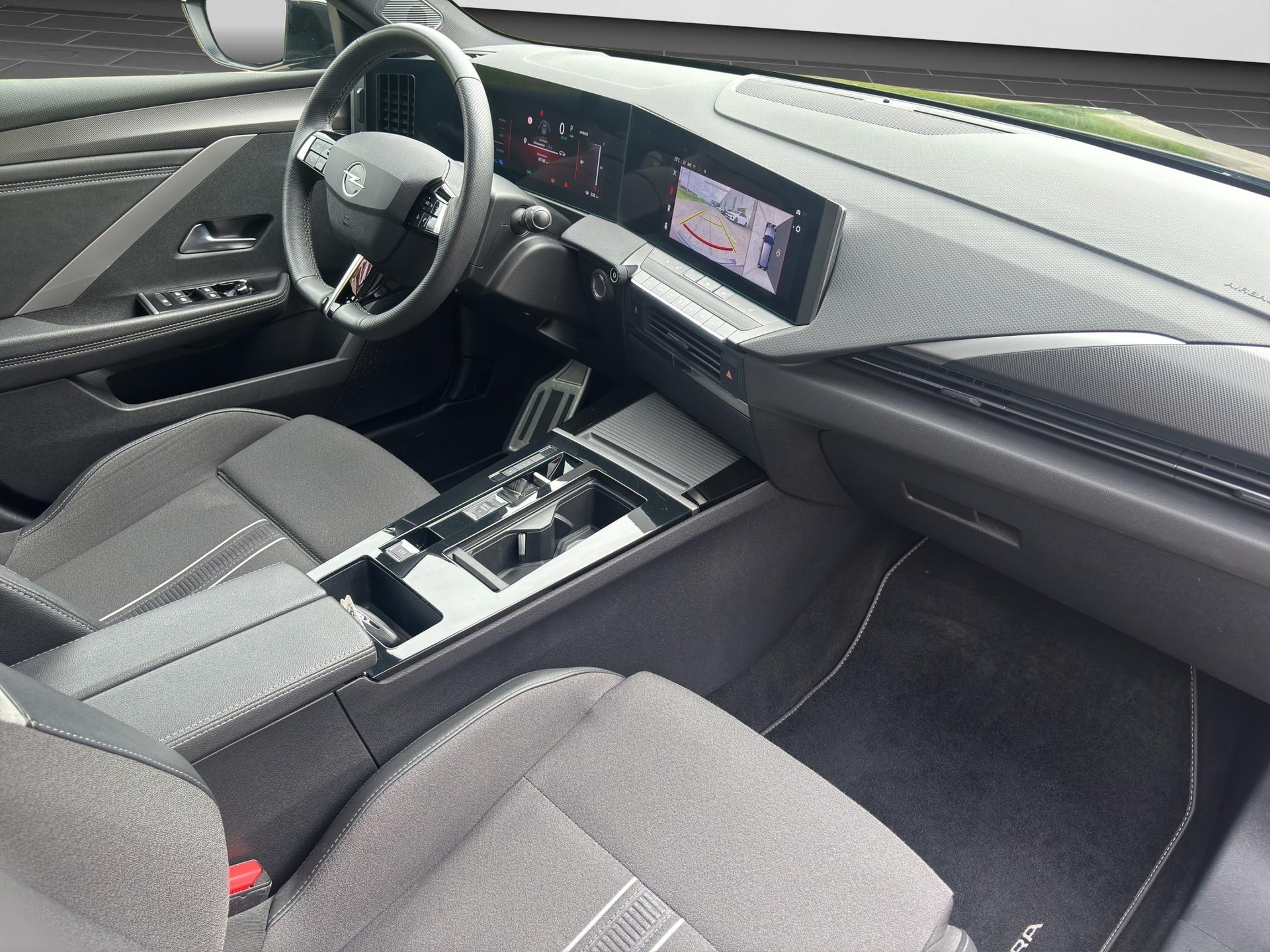 OPEL Astra Sports Tourer 1.6 T PHEV 180 GS-image-11