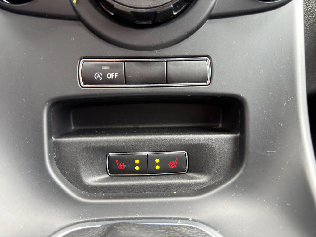 FORD Fiesta 1.0 EcoB 100 ST-Line-image-12