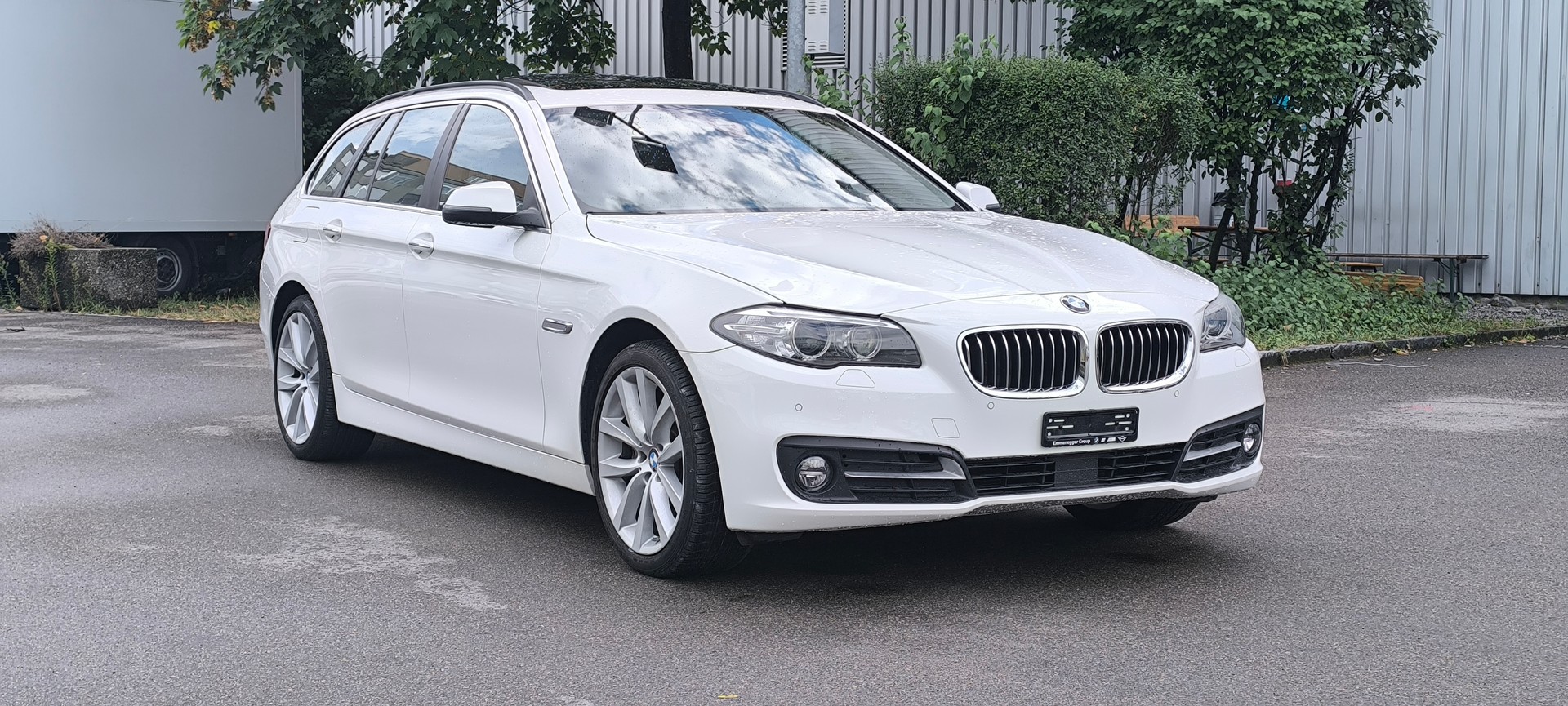 BMW 525d Touring xDrive Luxury Line Steptronic-image-7