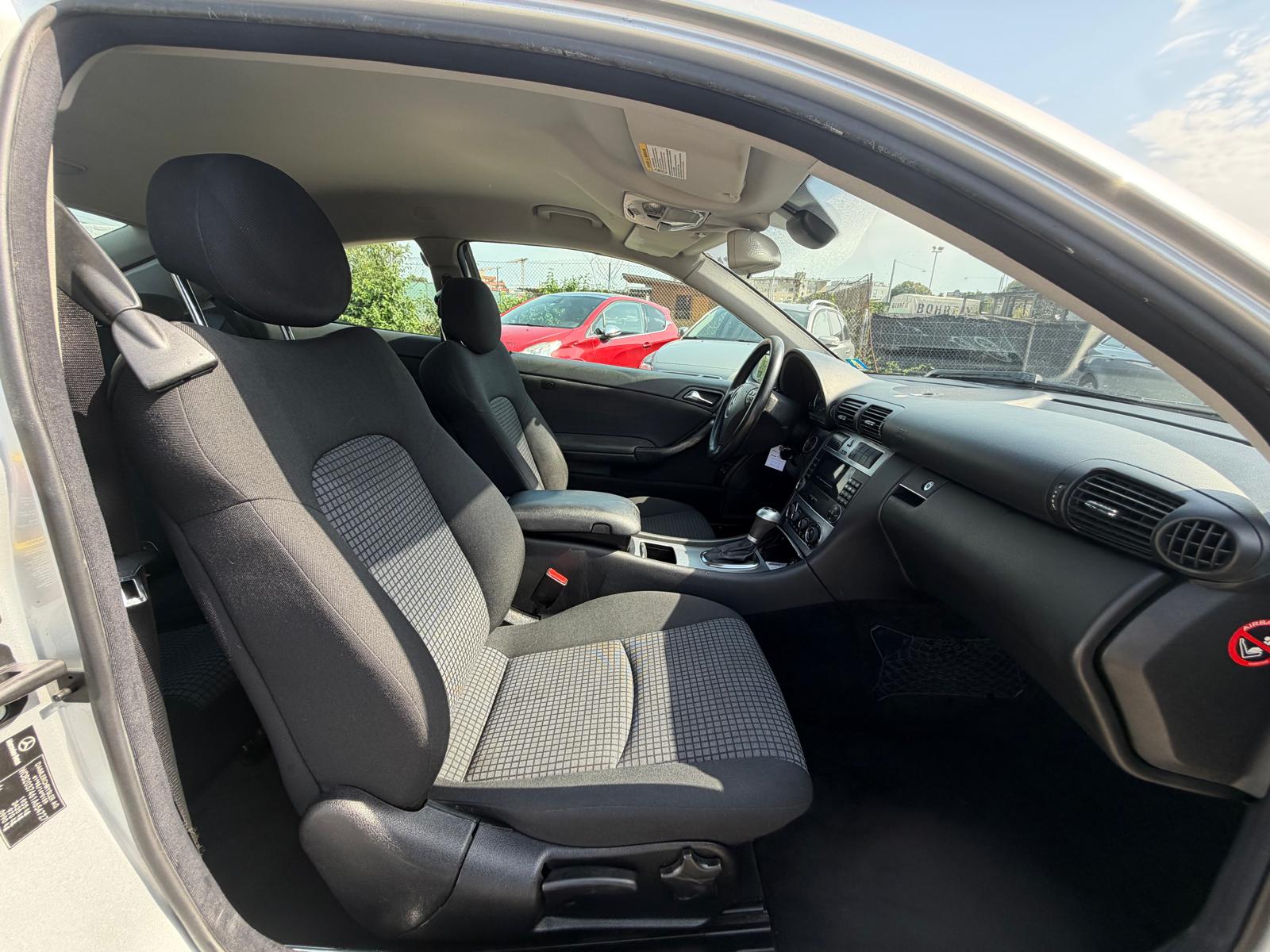 MERCEDES-BENZ C 180 Kompressor-image-9