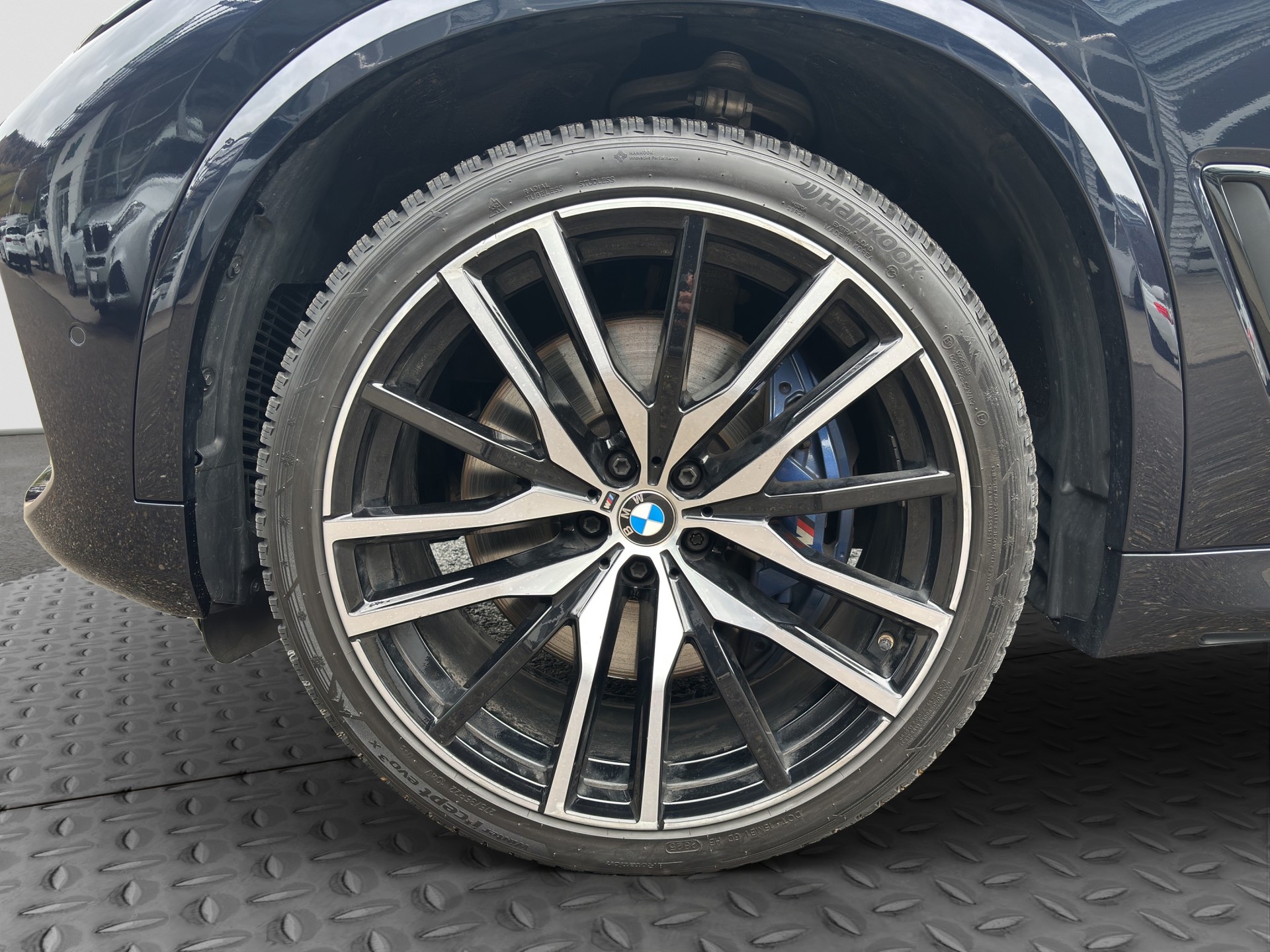 BMW X5 xDrive 48V 40d M Sport Steptronic-image-24