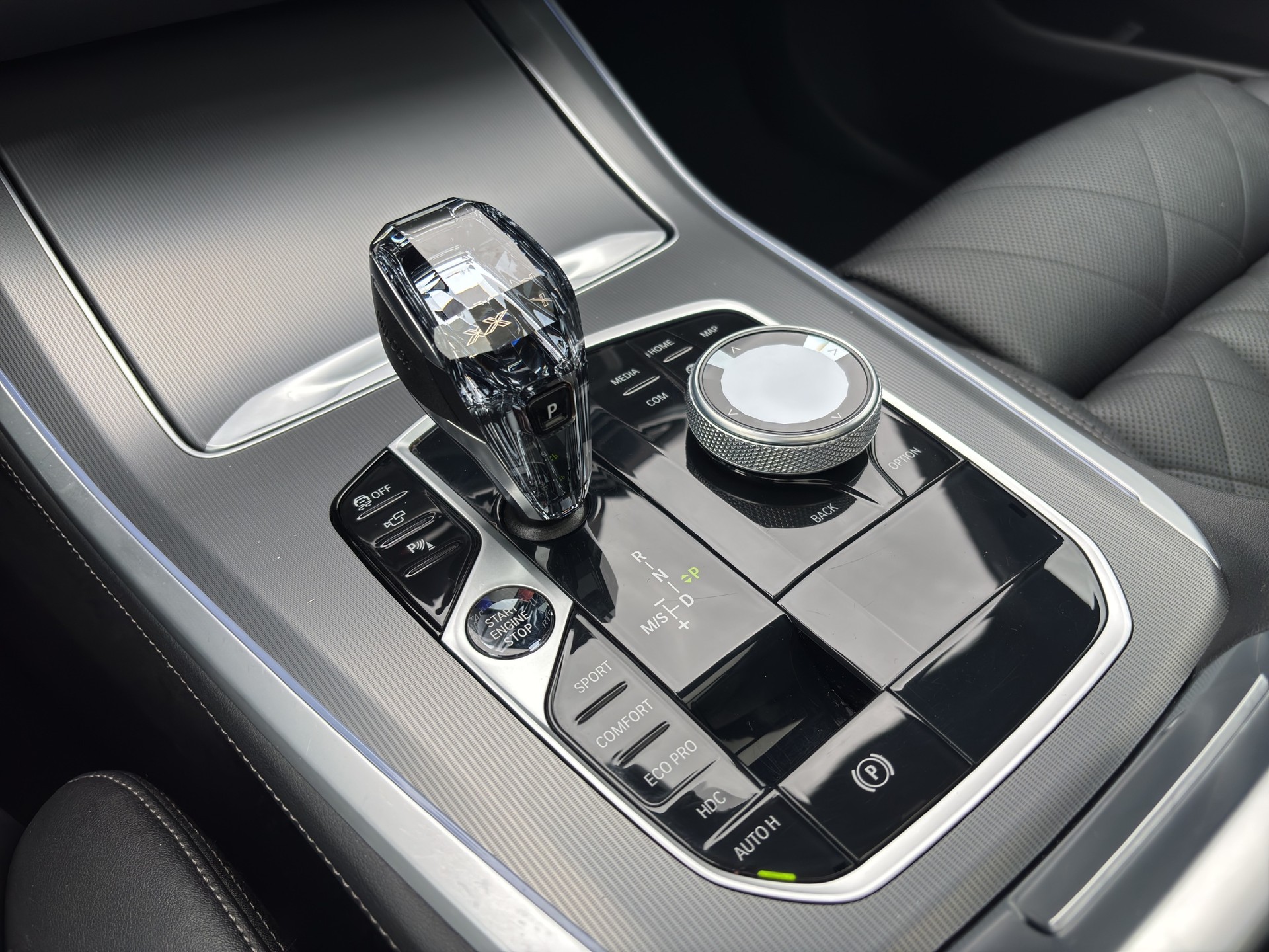 BMW X5 xDrive 48V 40d M Sport Steptronic-image-8