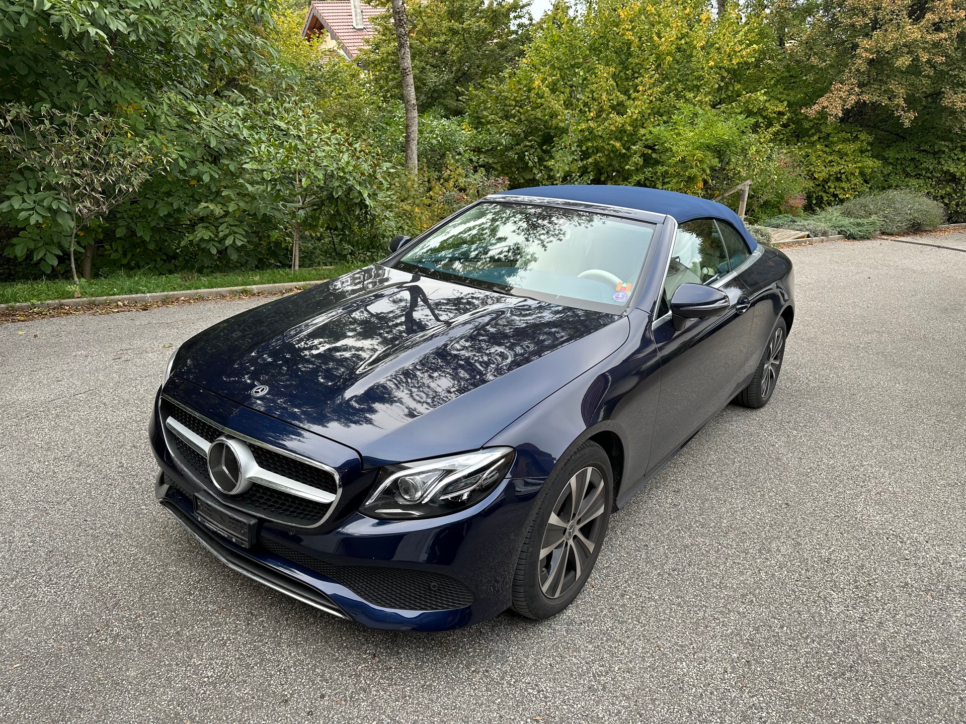 MERCEDES-BENZ E 200-image-3