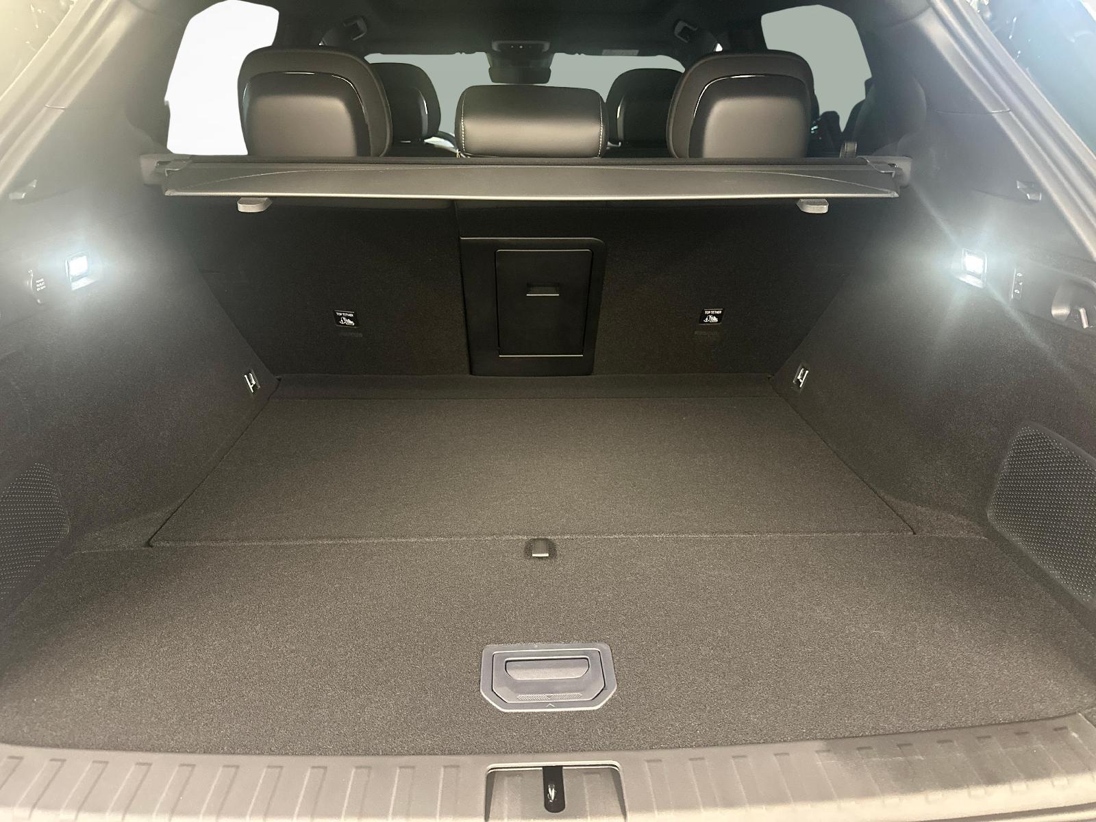 ZEEKR 7X Privilege AWD-image-11