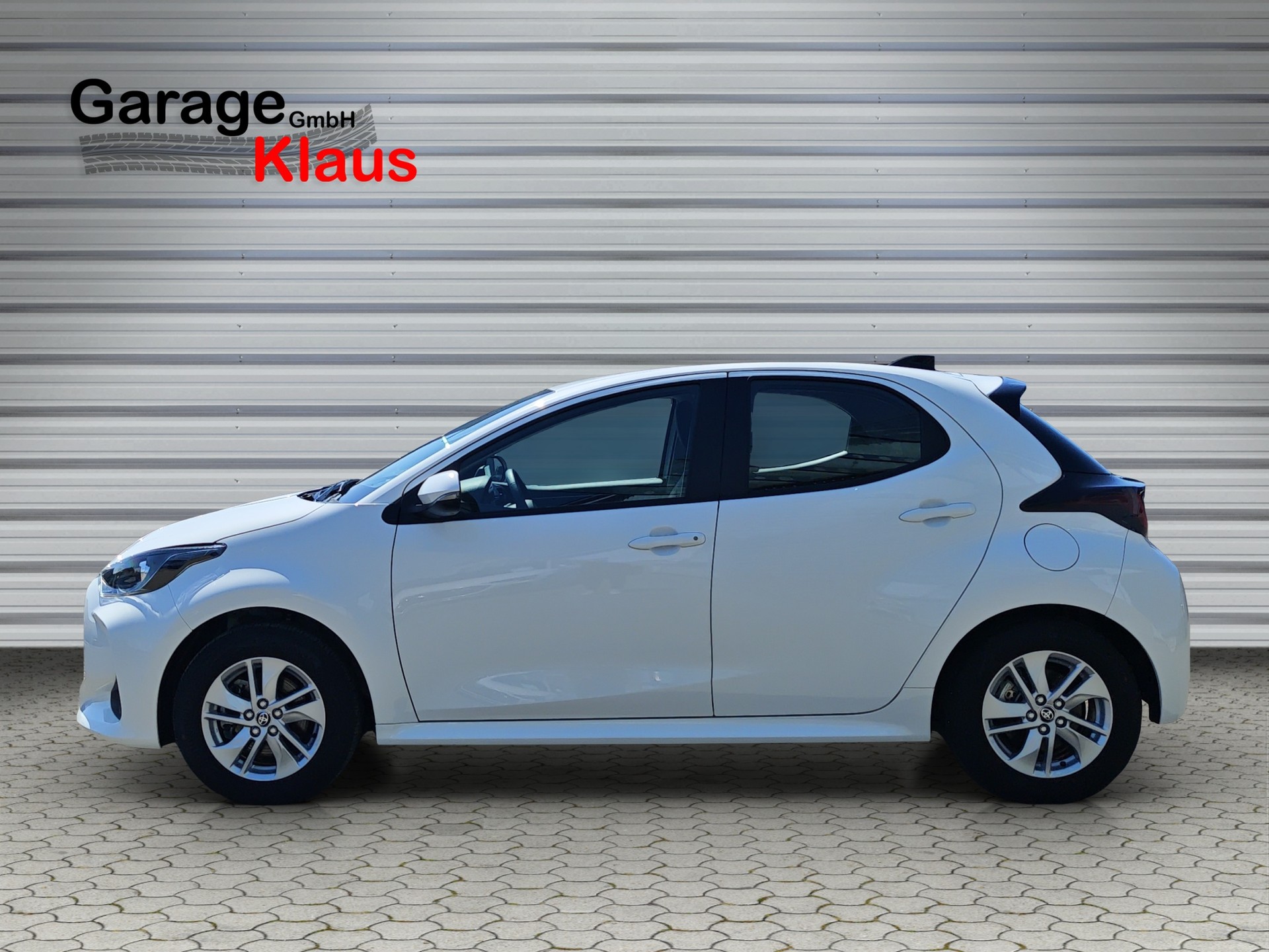 TOYOTA Yaris 1.5 Comfort e-CVT-image-2