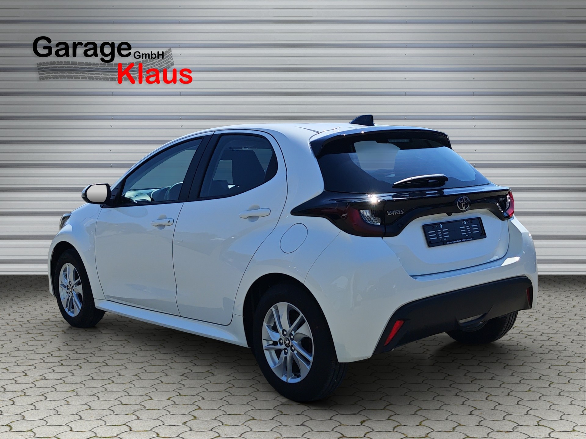 TOYOTA Yaris 1.5 Comfort e-CVT-image-3