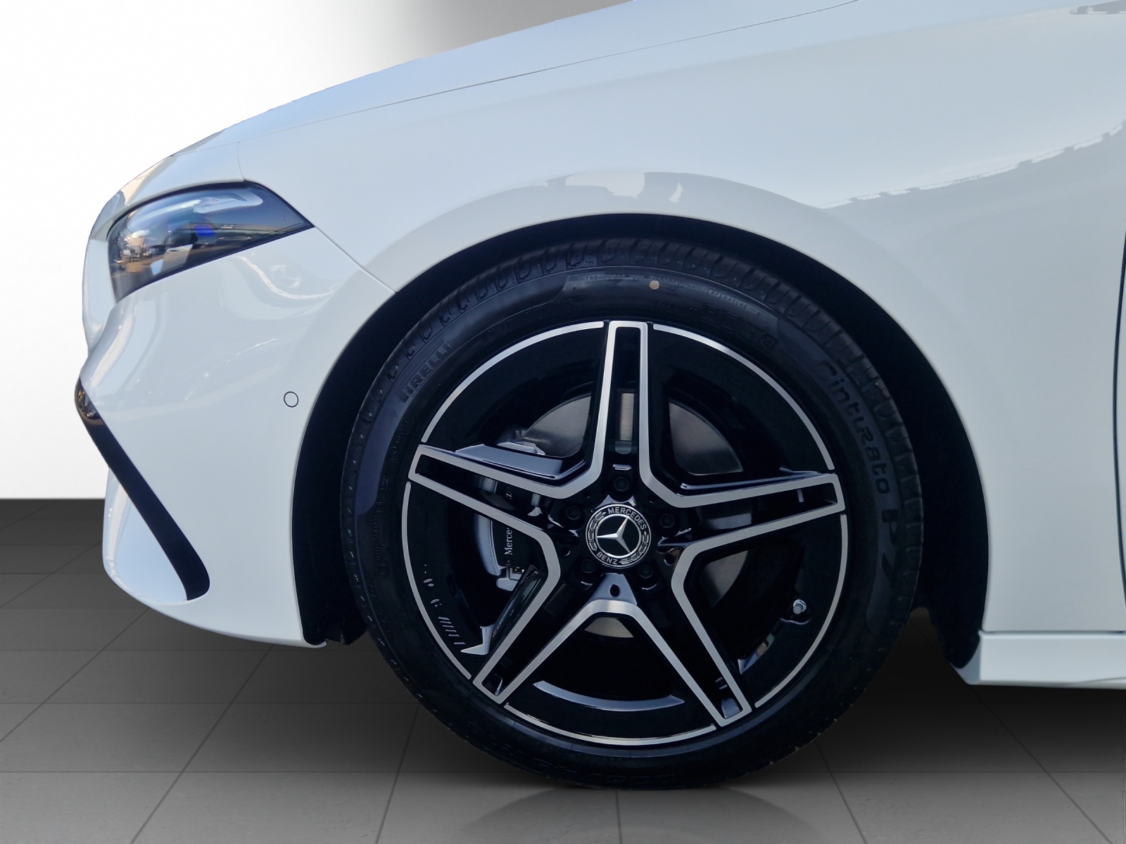 MERCEDES-BENZ A 200 Night Star 7G-DCT-image-6