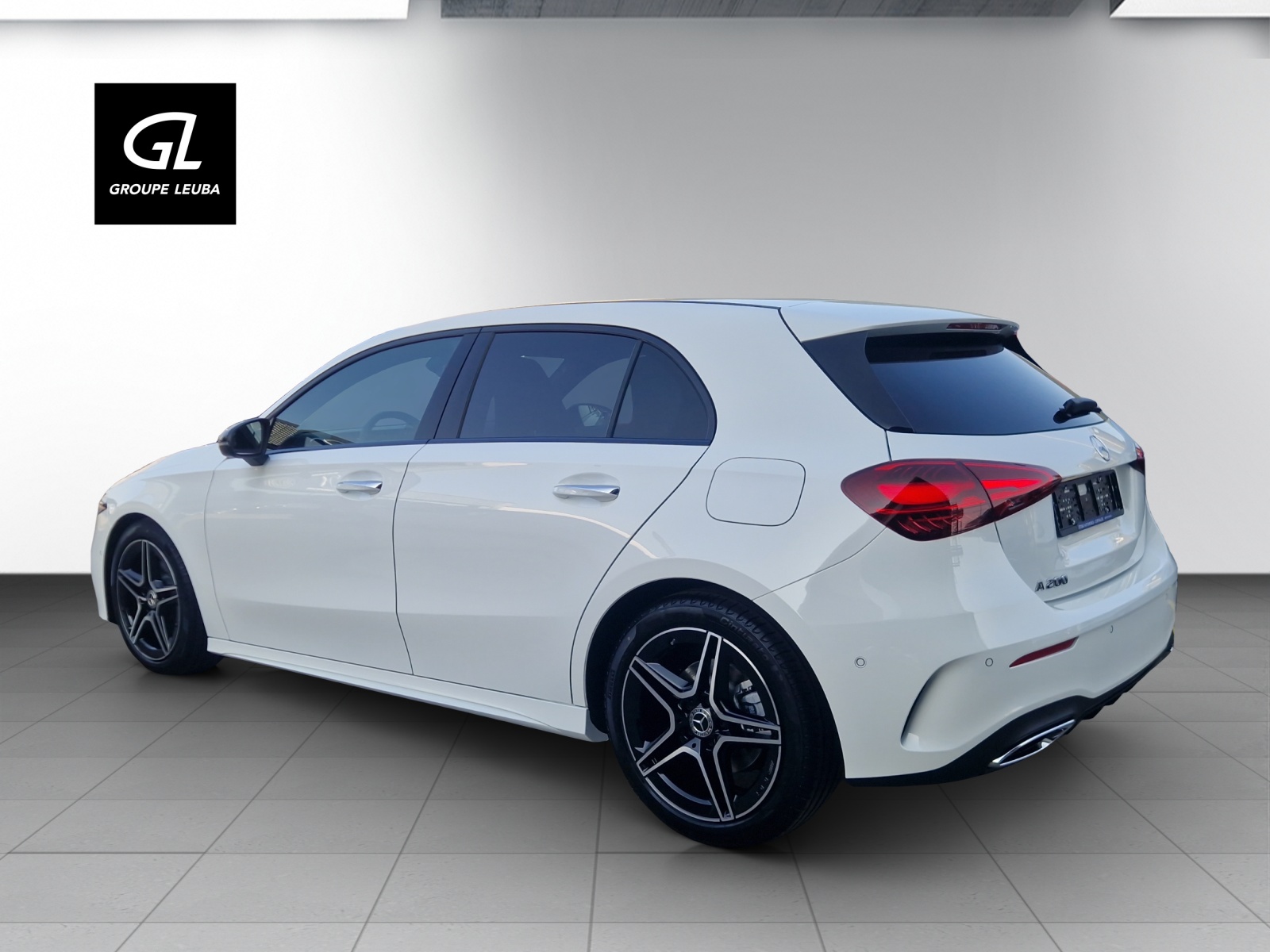 MERCEDES-BENZ A 200 Night Star 7G-DCT-image-3