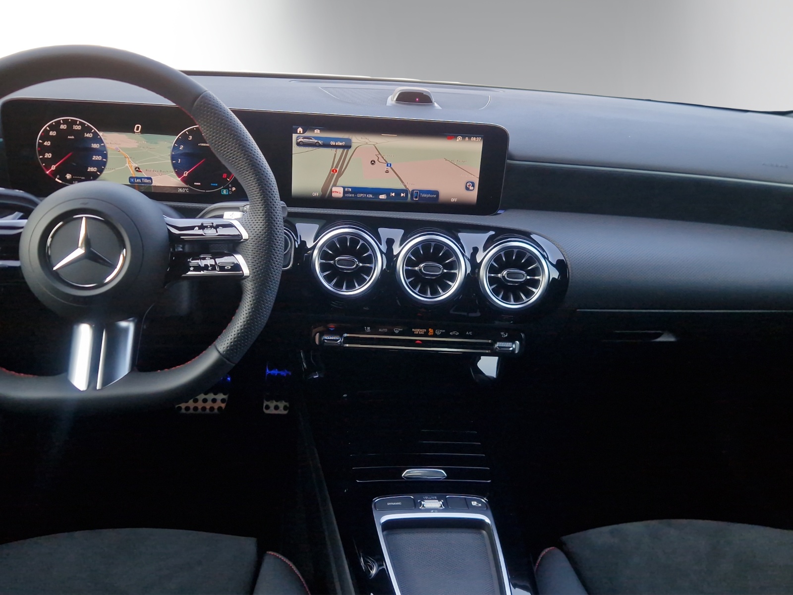 MERCEDES-BENZ A 200 Night Star 7G-DCT-image-11