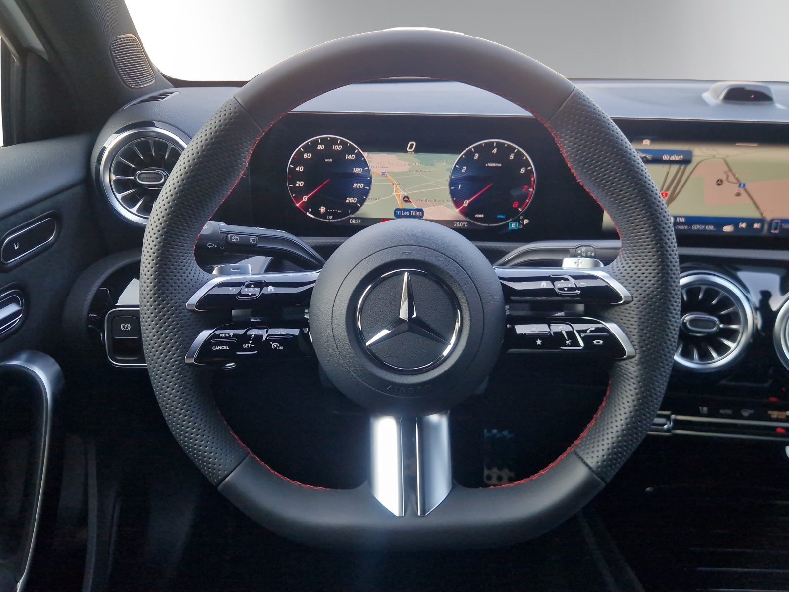 MERCEDES-BENZ A 200 Night Star 7G-DCT-image-12