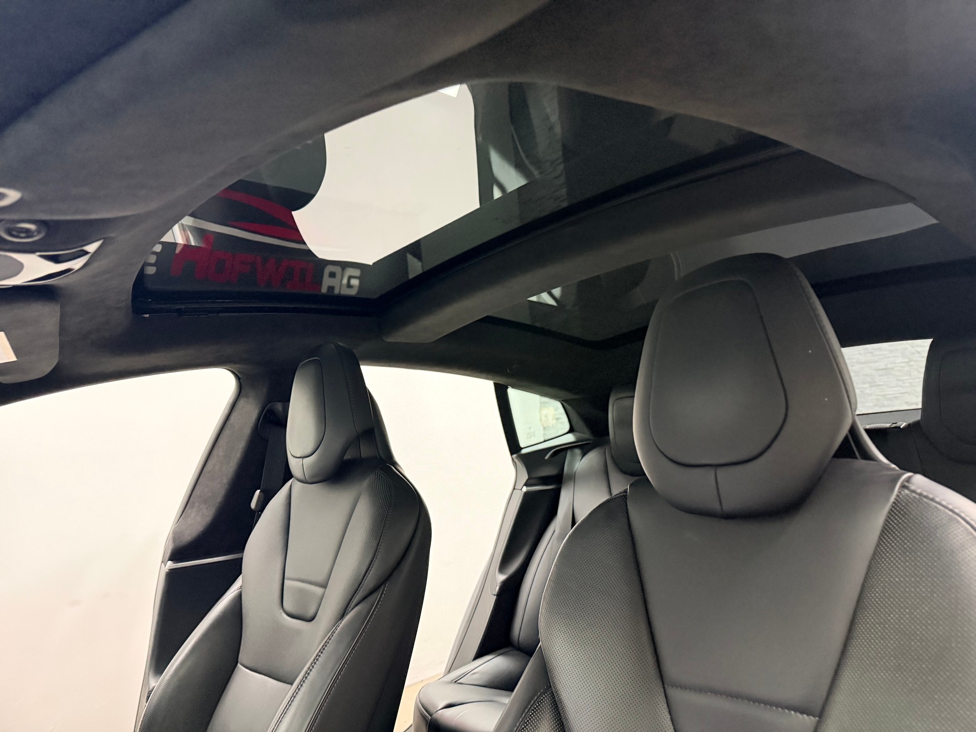 TESLA Model S 90 D 524 PS-image-8