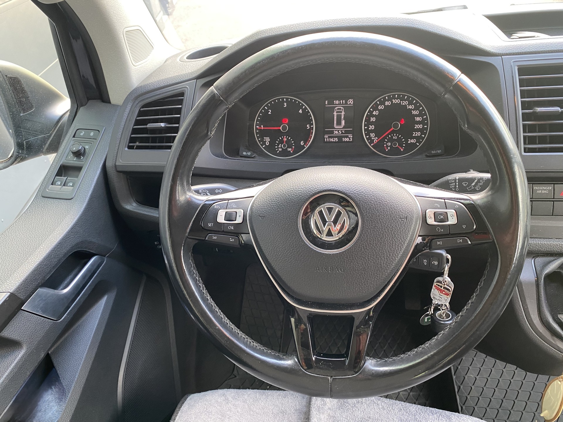 VW T6 California 2.0 TDI Beach 4Motion-image-17