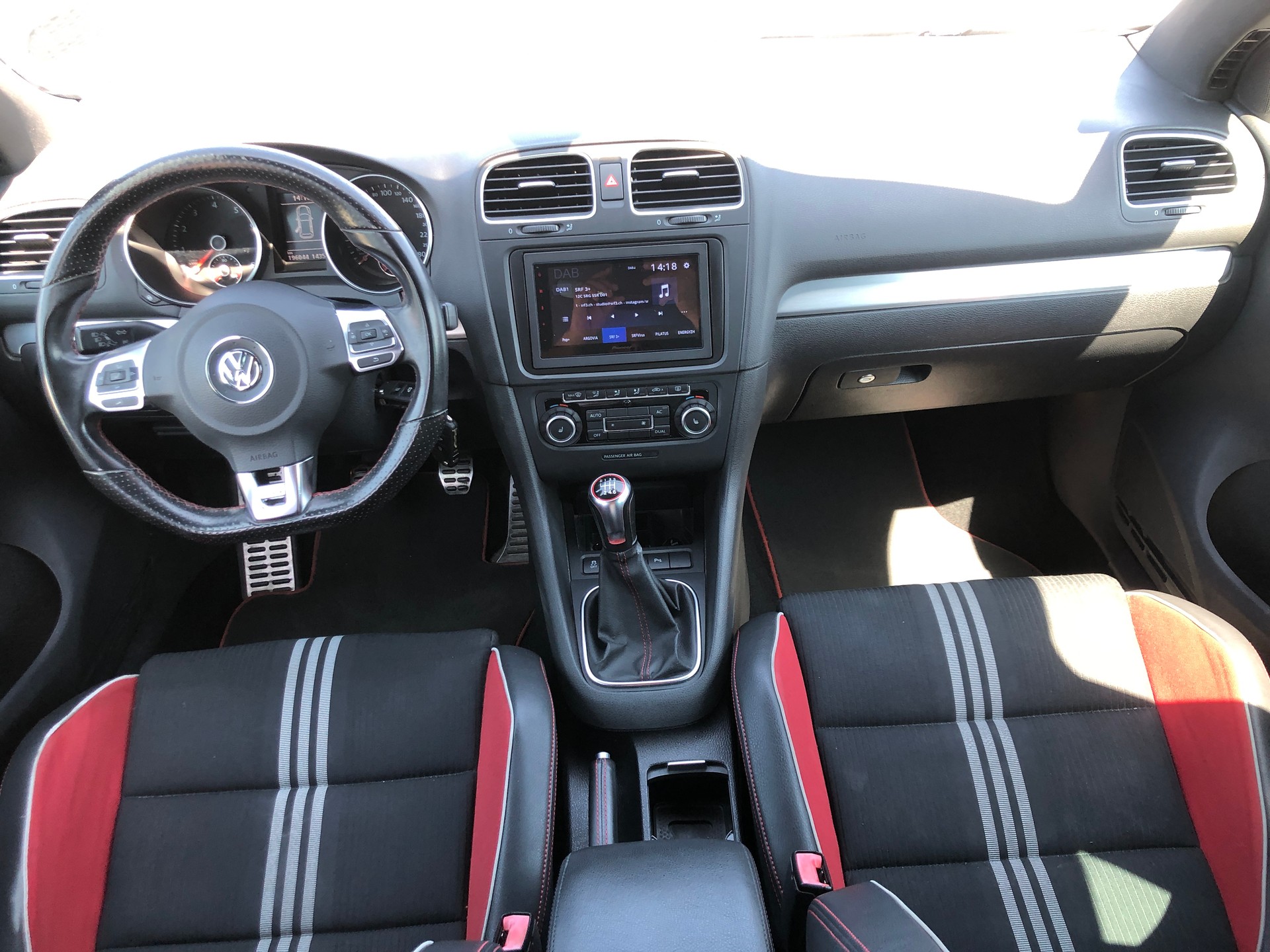 VW Golf 2.0 TSI GTI Adidas-image-7