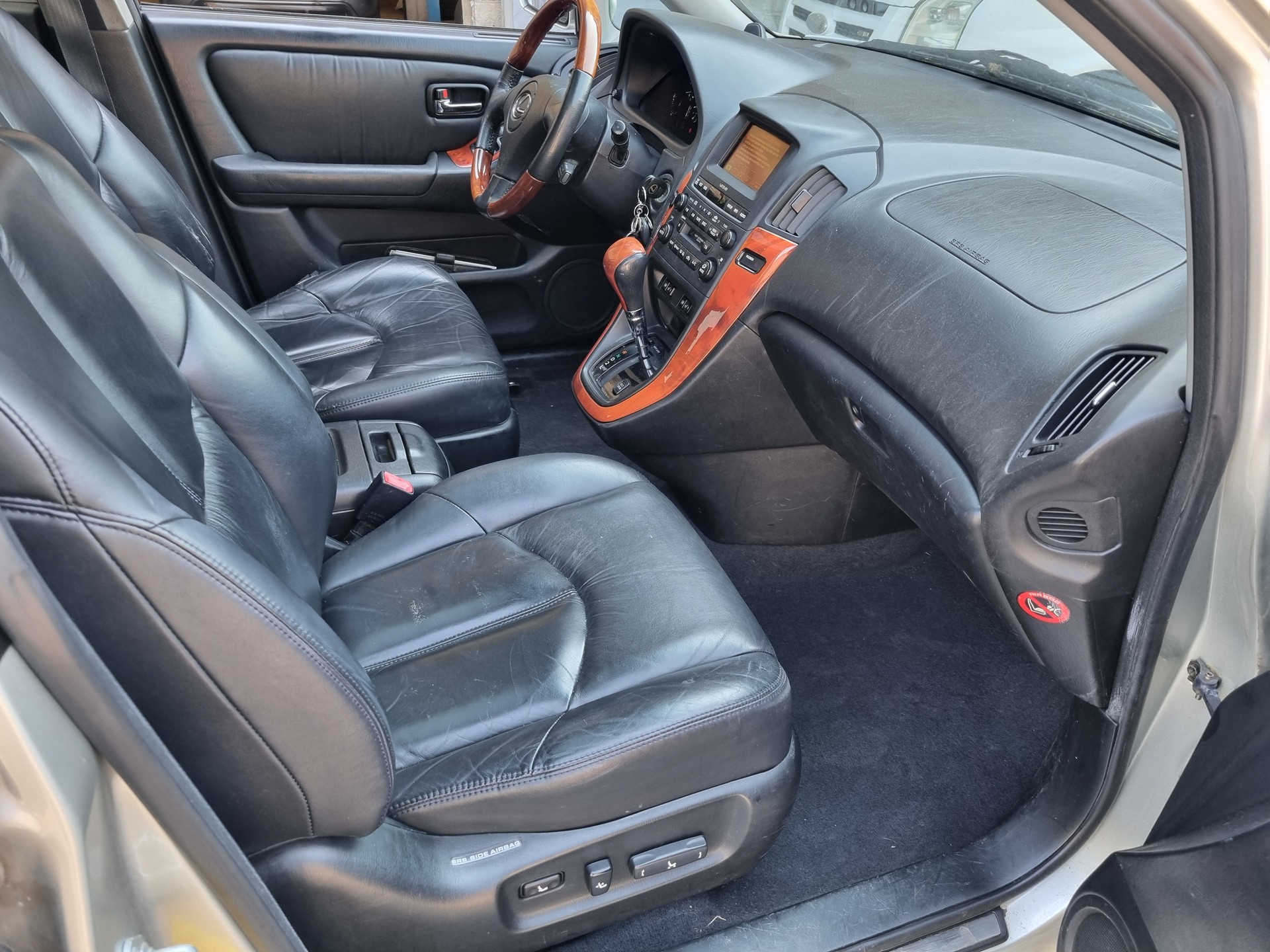 LEXUS RX 300 AWD Automatic-image-4
