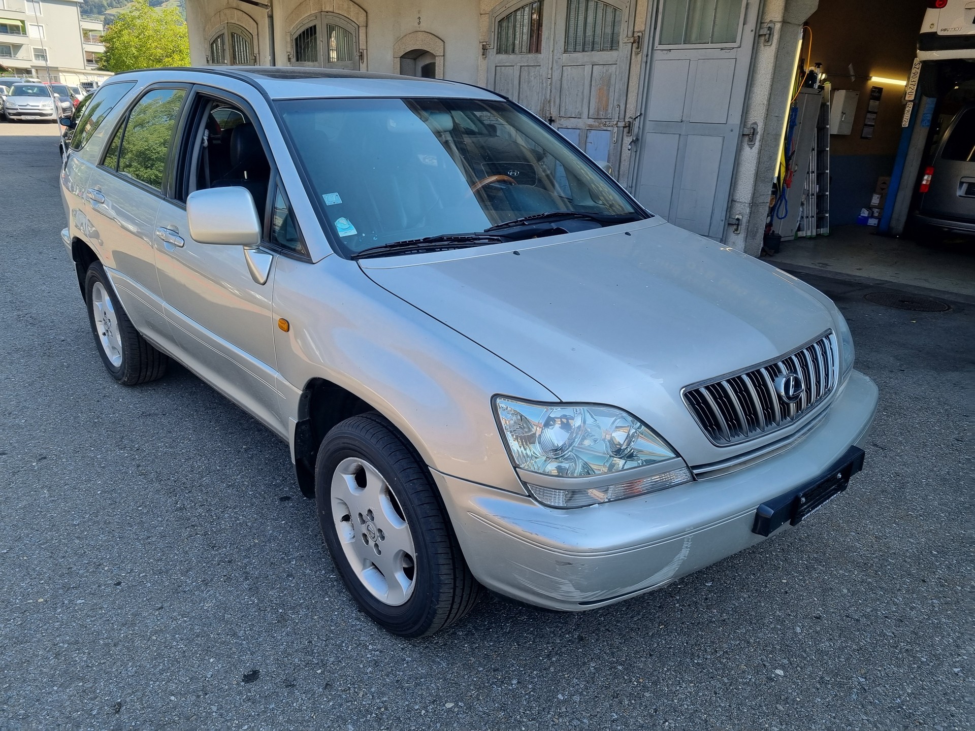 LEXUS RX 300 AWD Automatic-image-3