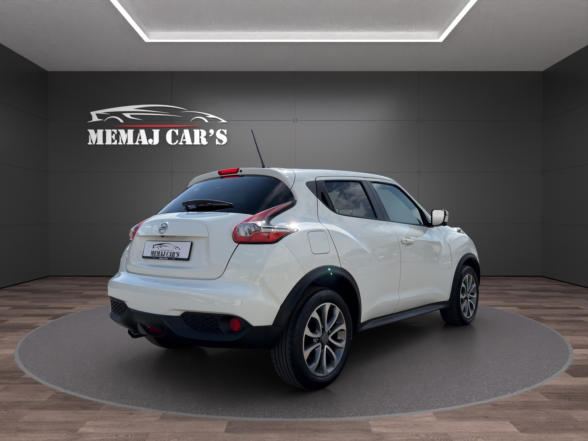 NISSAN Juke 1.6 DIG-T Swiss Edition 4x4 Xtronic M-CVT Frisch MFK&SERVICE-image-5