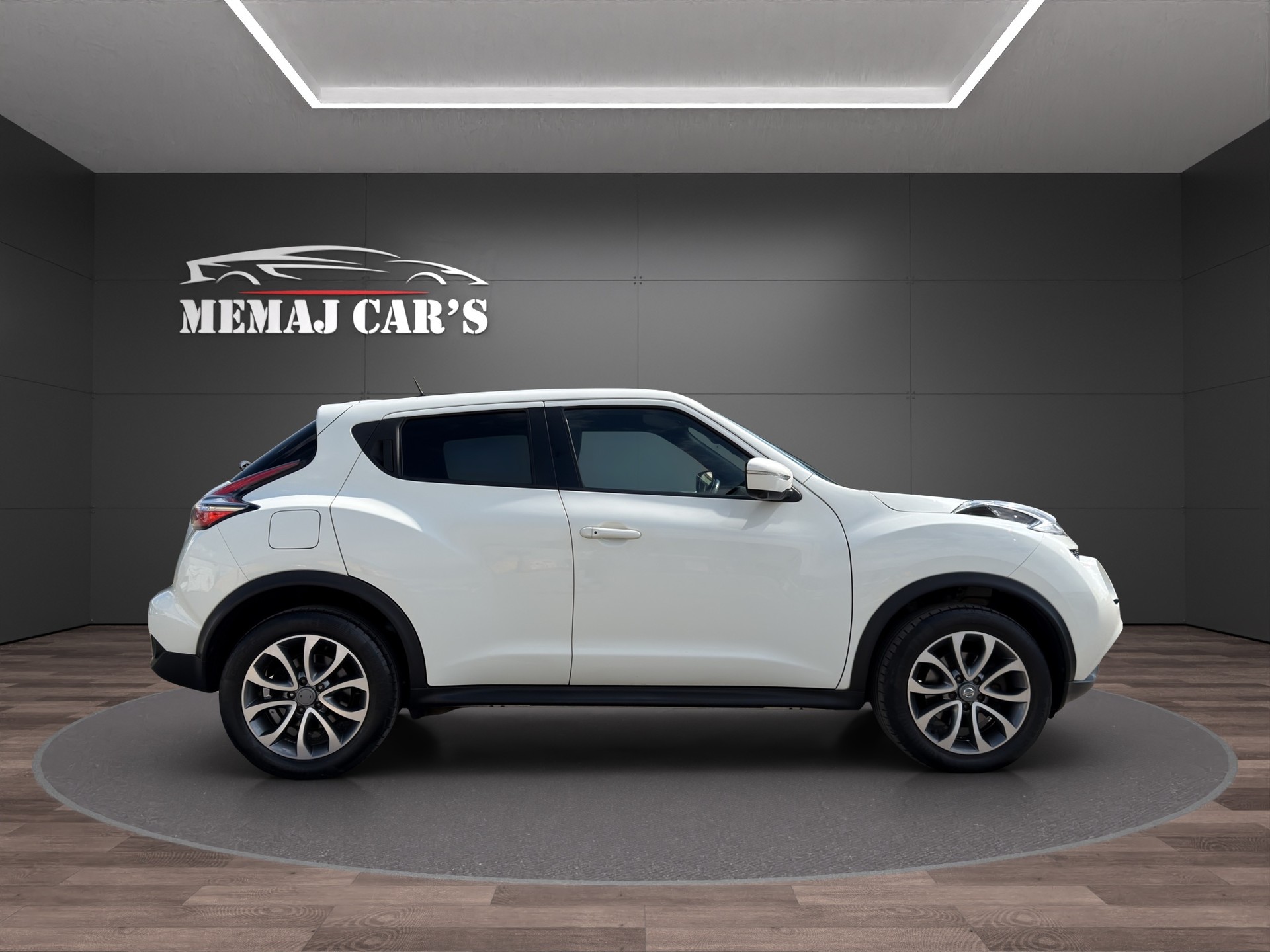 NISSAN Juke 1.6 DIG-T Swiss Edition 4x4 Xtronic M-CVT Frisch MFK&SERVICE-image-4