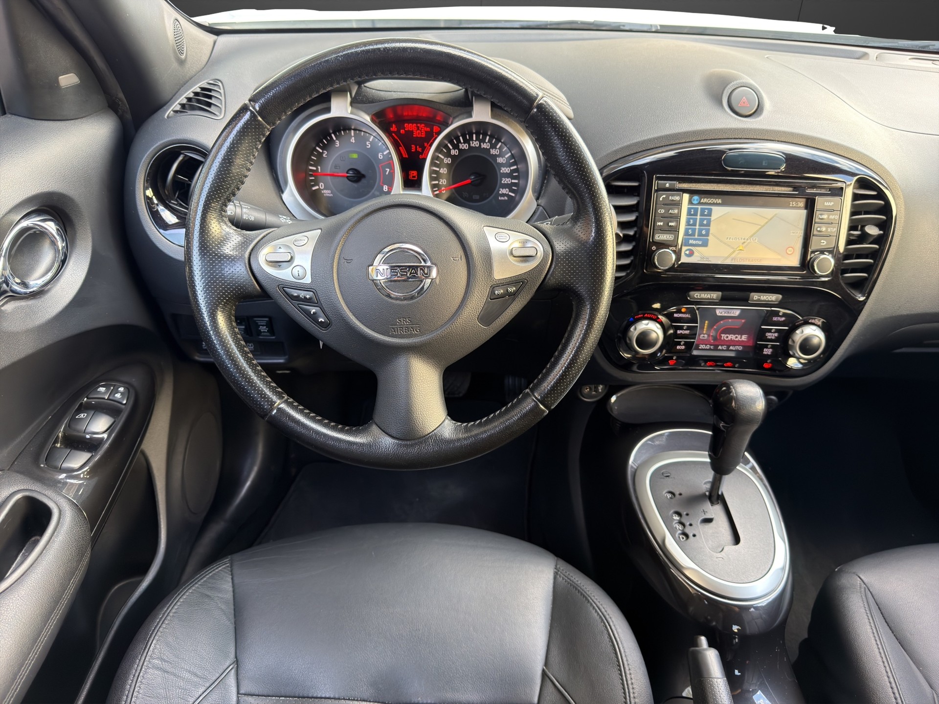 NISSAN Juke 1.6 DIG-T Swiss Edition 4x4 Xtronic M-CVT Frisch MFK&SERVICE-image-9