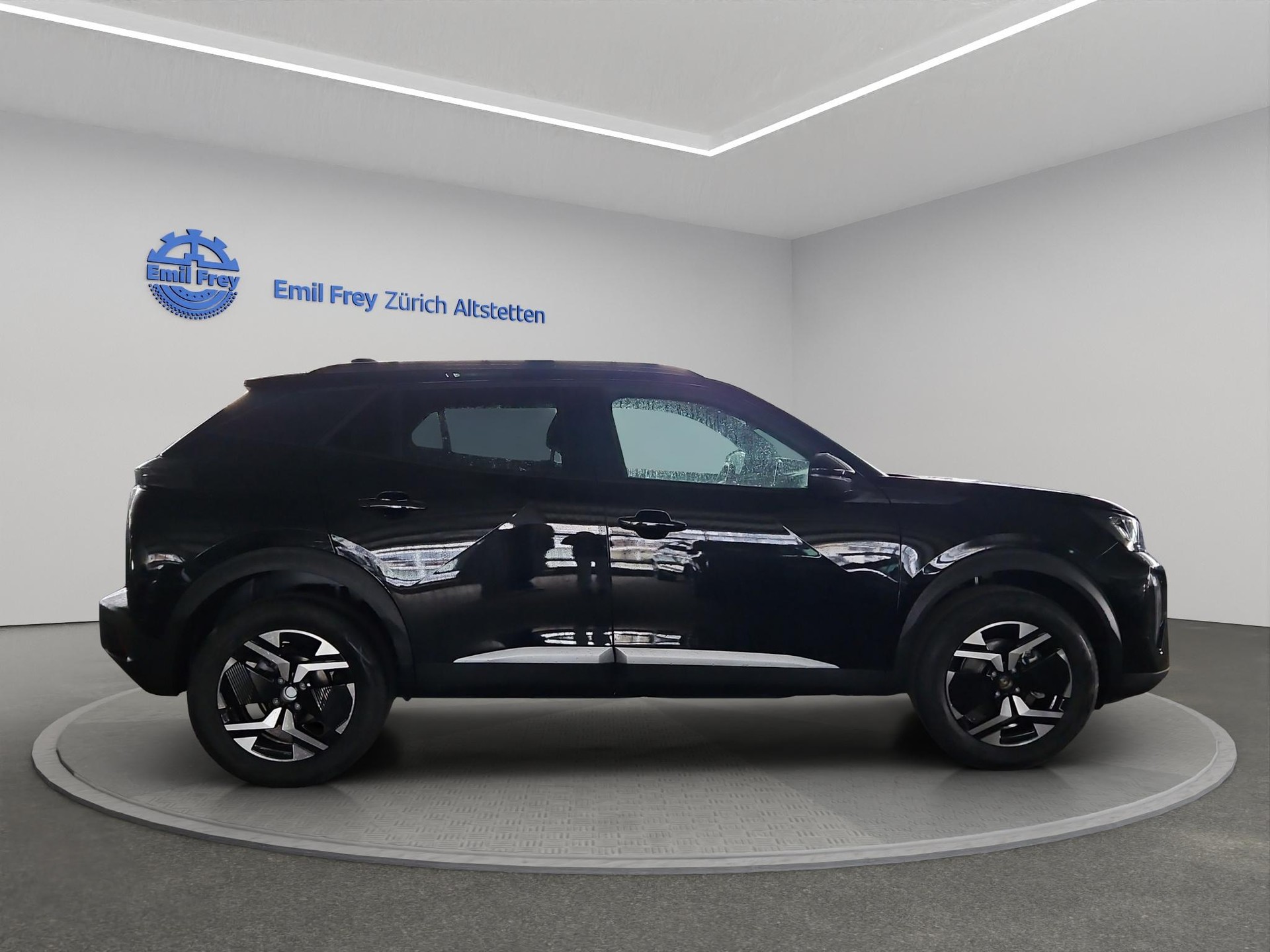 PEUGEOT 2008 1.2 Hybrid Allure Premium-image-4