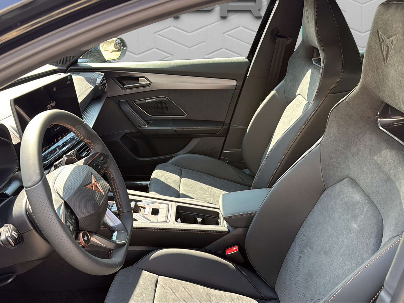 CUPRA Formentor 1.5 TSI DSG-image-6
