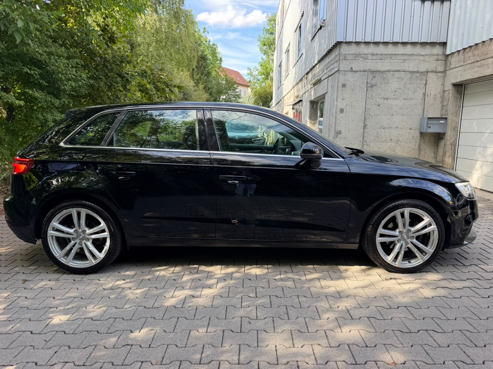AUDI A3 Sportback 1.4 TFSI Sport S-tronic ultra-image-5