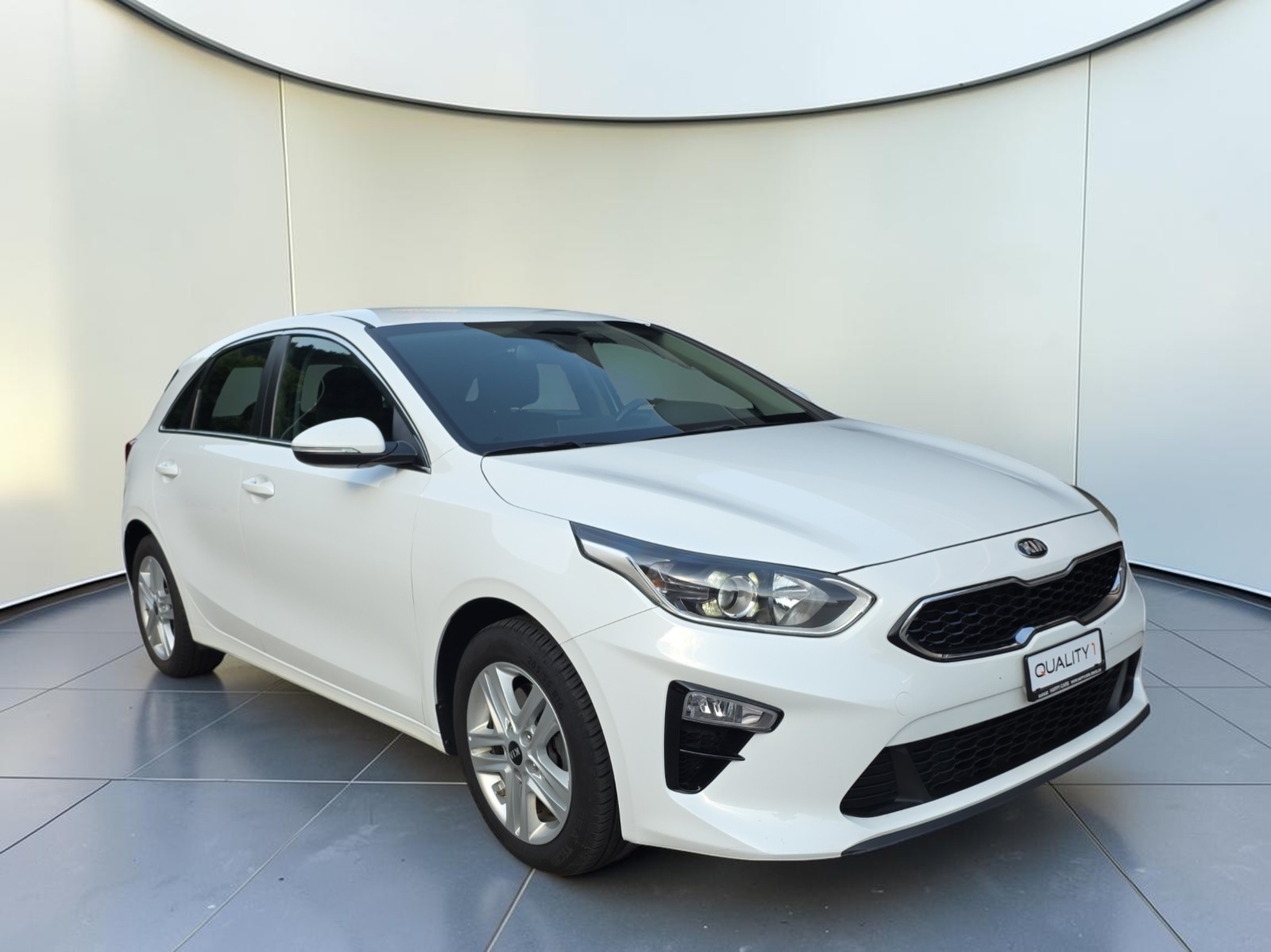 KIA Ceed 1.4 T-GDi Power 25+ DCT-image-2