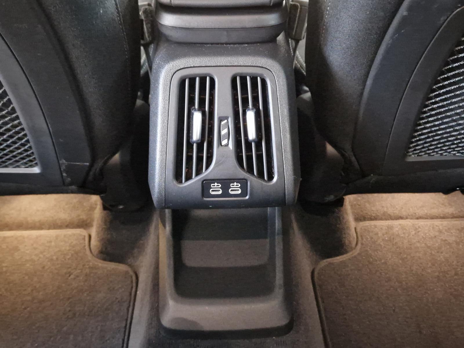 BMW X1 xDrive20d-image-20