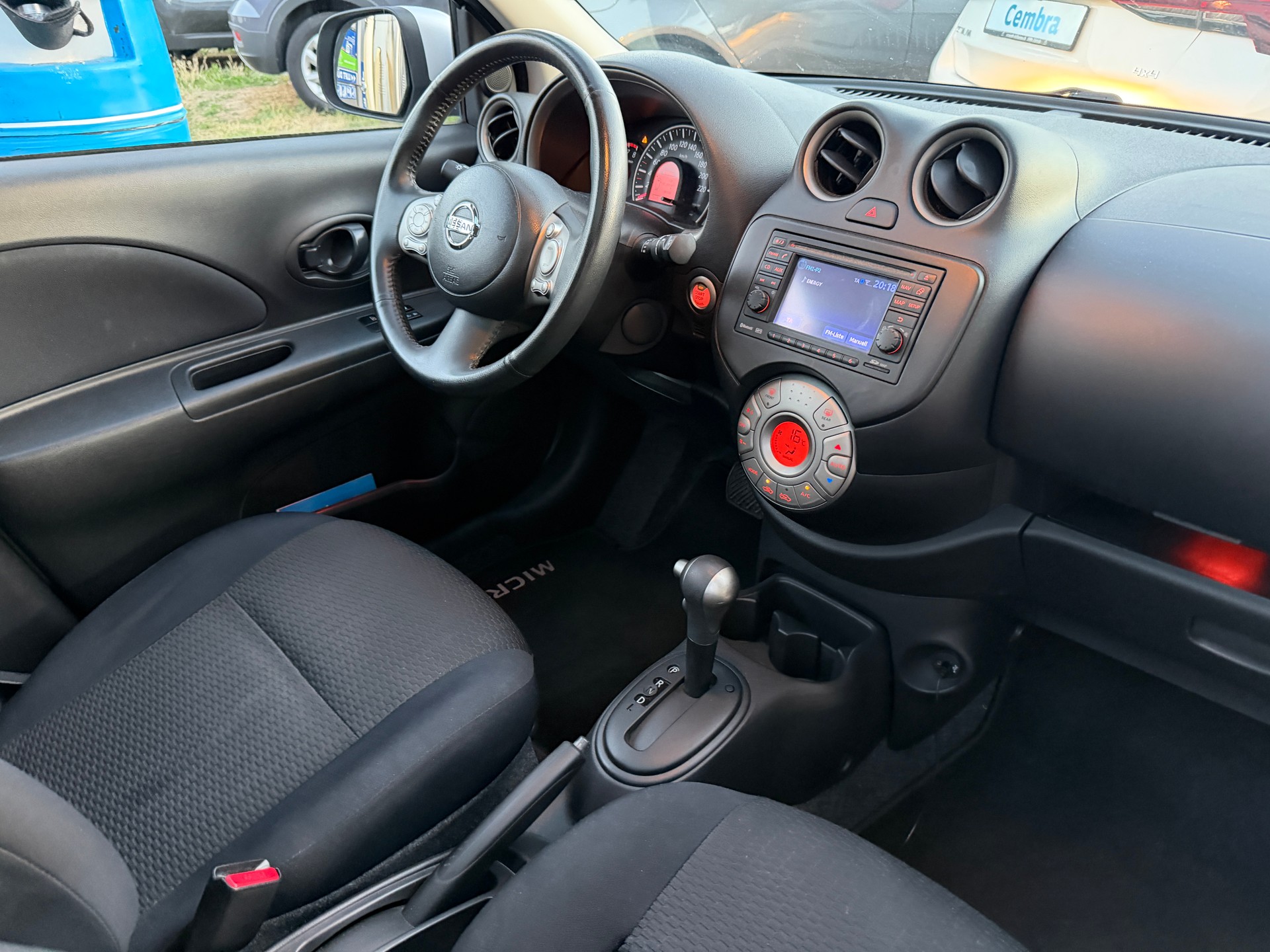 NISSAN Micra 1.2 DIG-S tekna CVT-image-11