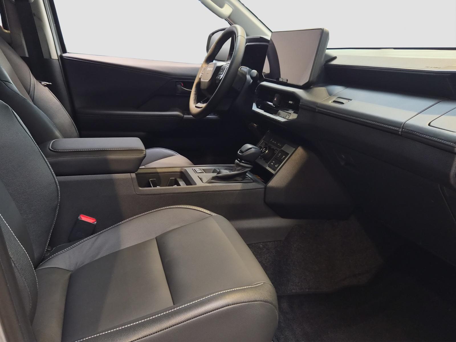 TOYOTA Hilux Double Cab.-Pick-up 2.8 D-4D MHEV 204 Style-image-15
