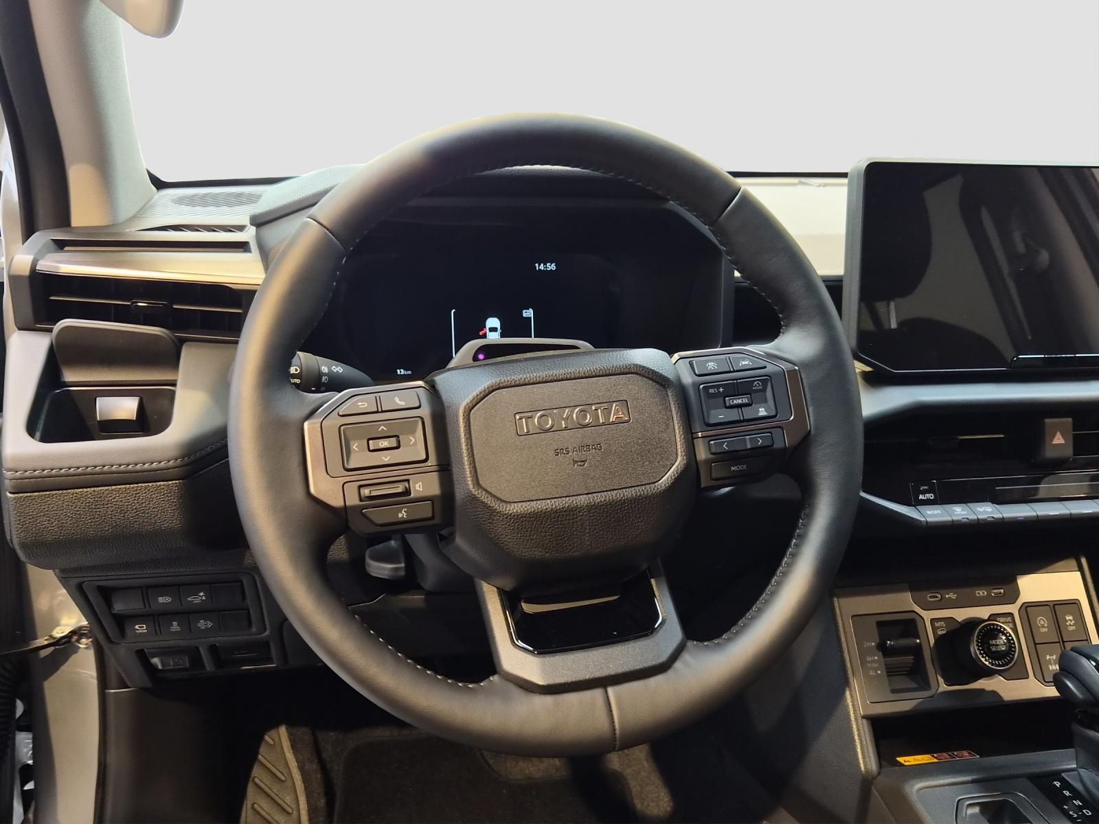 TOYOTA Hilux Double Cab.-Pick-up 2.8 D-4D MHEV 204 Style-image-11