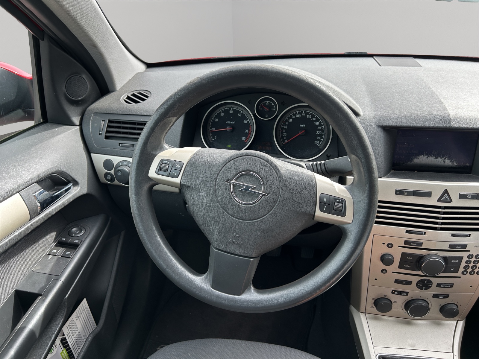 OPEL Astra 1.8i 16V Enjoy-image-15