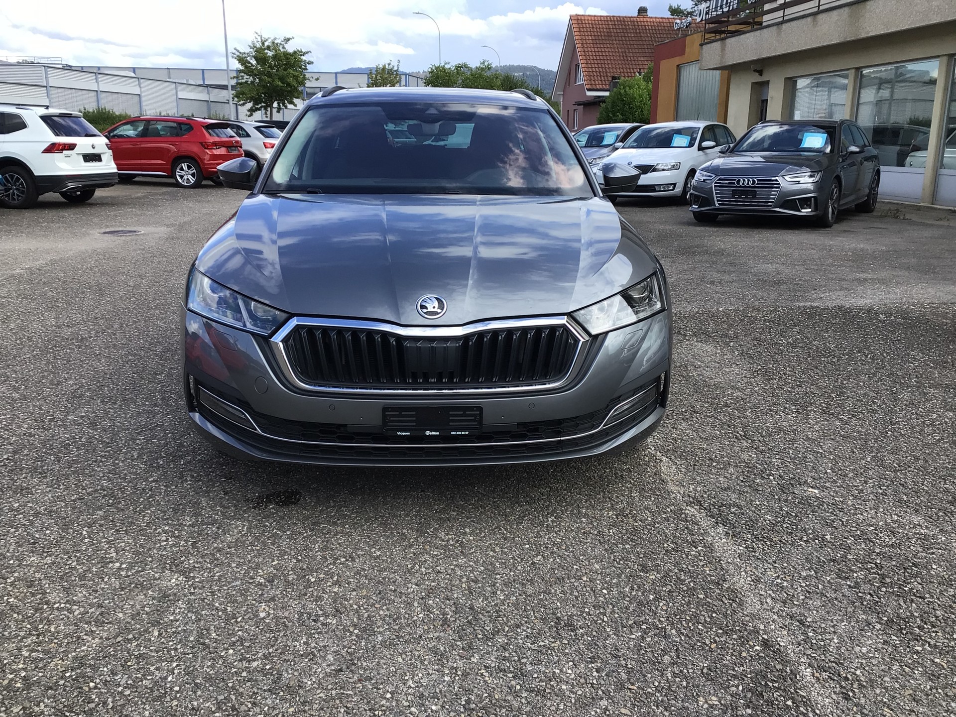 SKODA Octavia Combi 1.5 TSI mHEV DSG Style-image-1