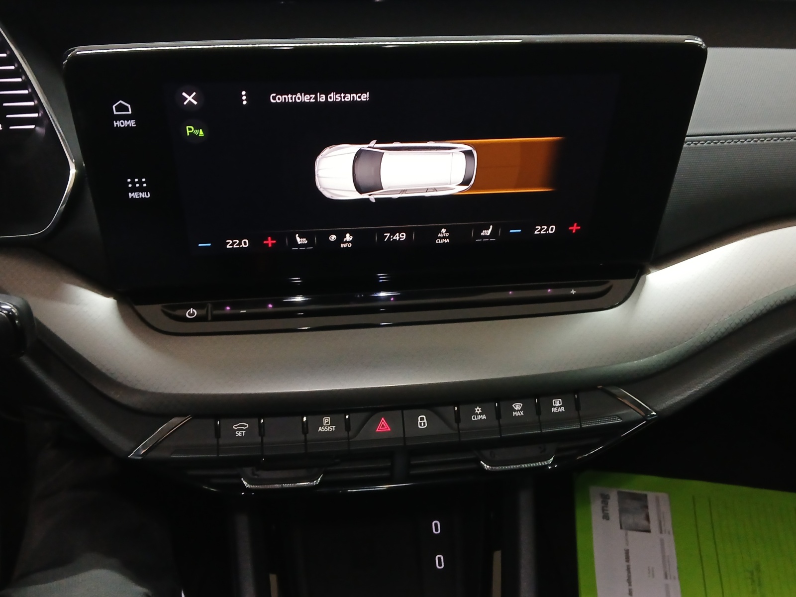 SKODA Octavia Combi 2.0 TDI DSG Ambition-image-15