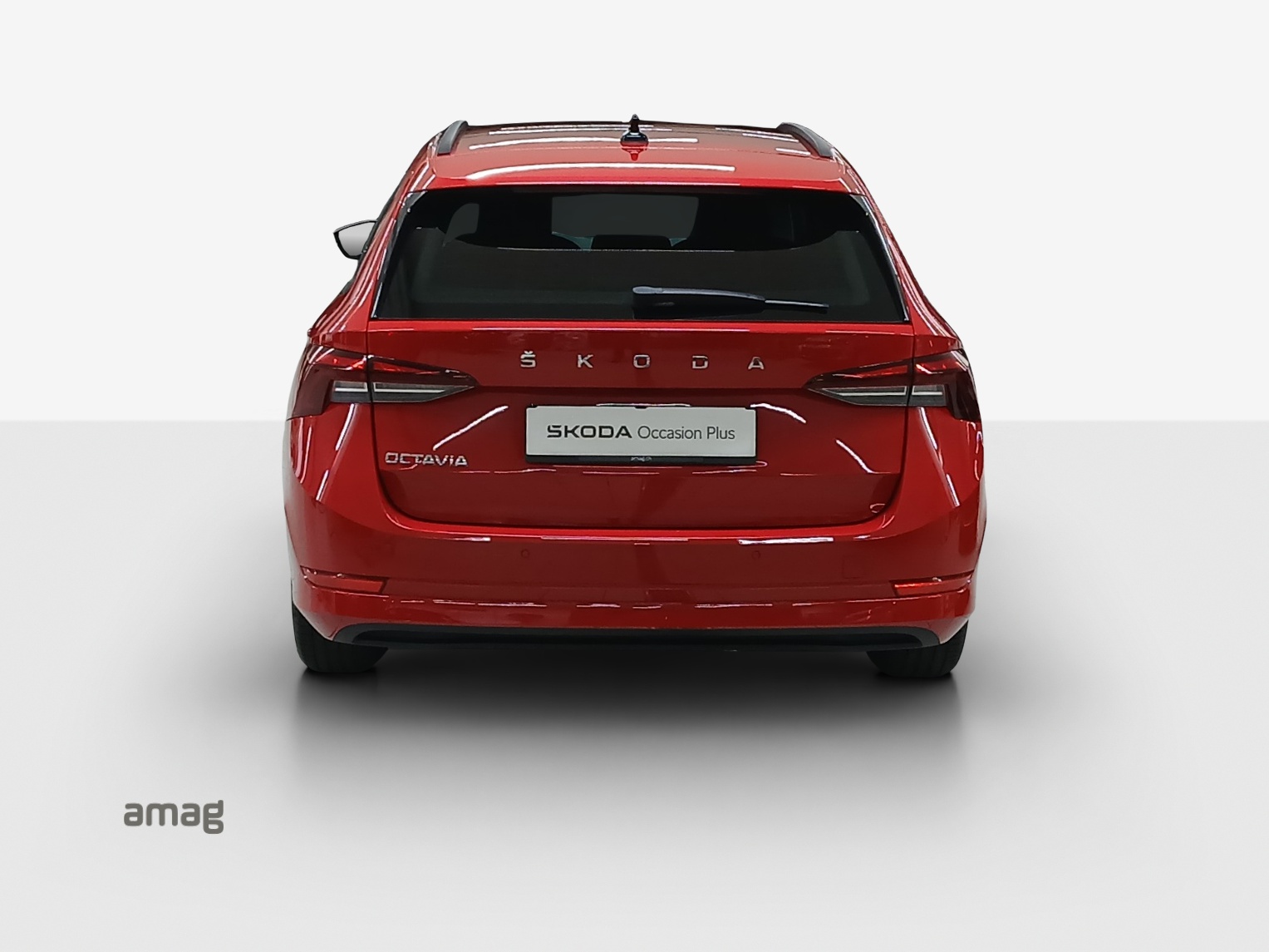 SKODA Octavia Combi 2.0 TDI DSG Ambition-image-3
