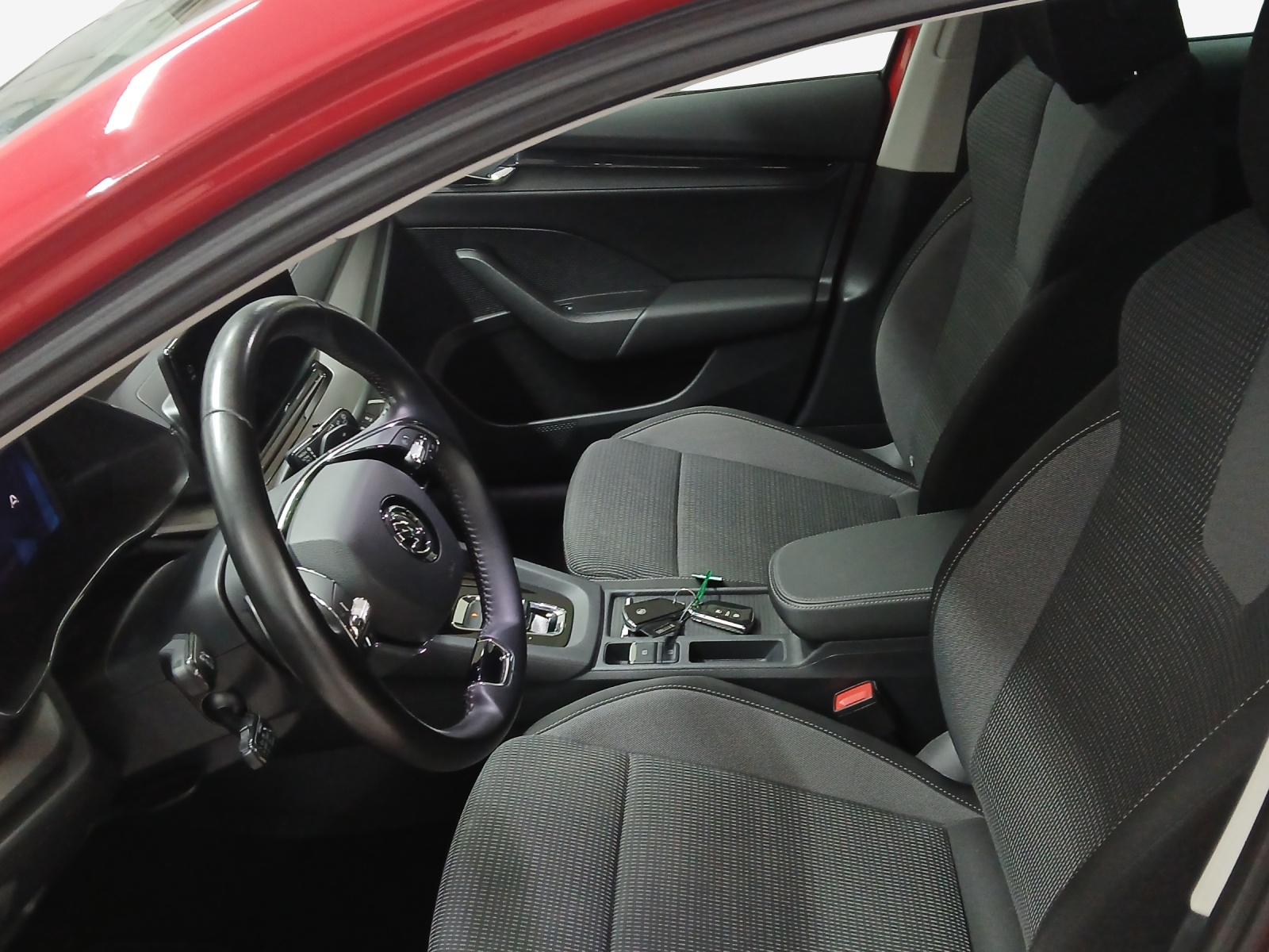 SKODA Octavia Combi 2.0 TDI DSG Ambition-image-7