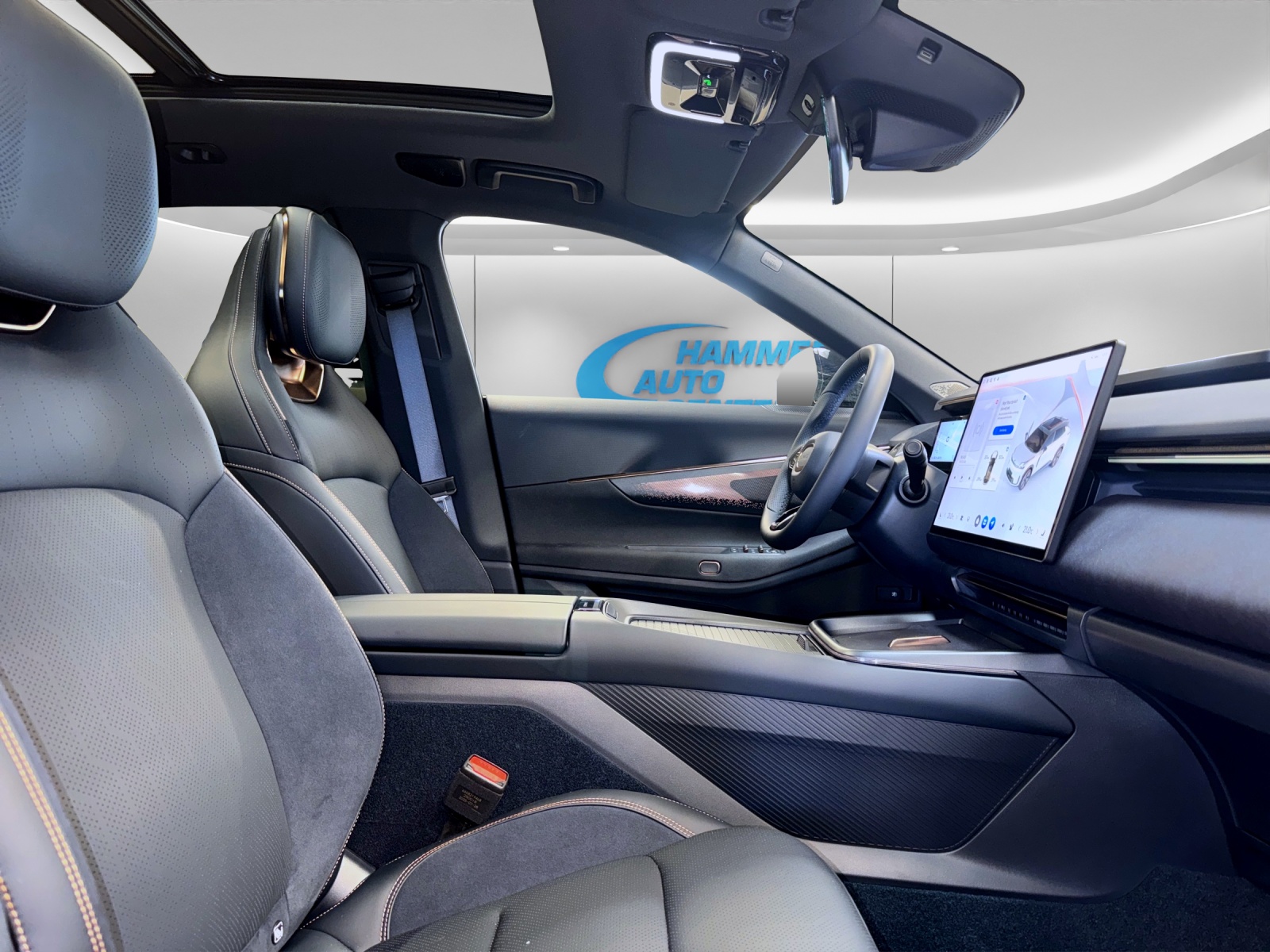LYNK & CO 08 1.5 PHEV More-image-12