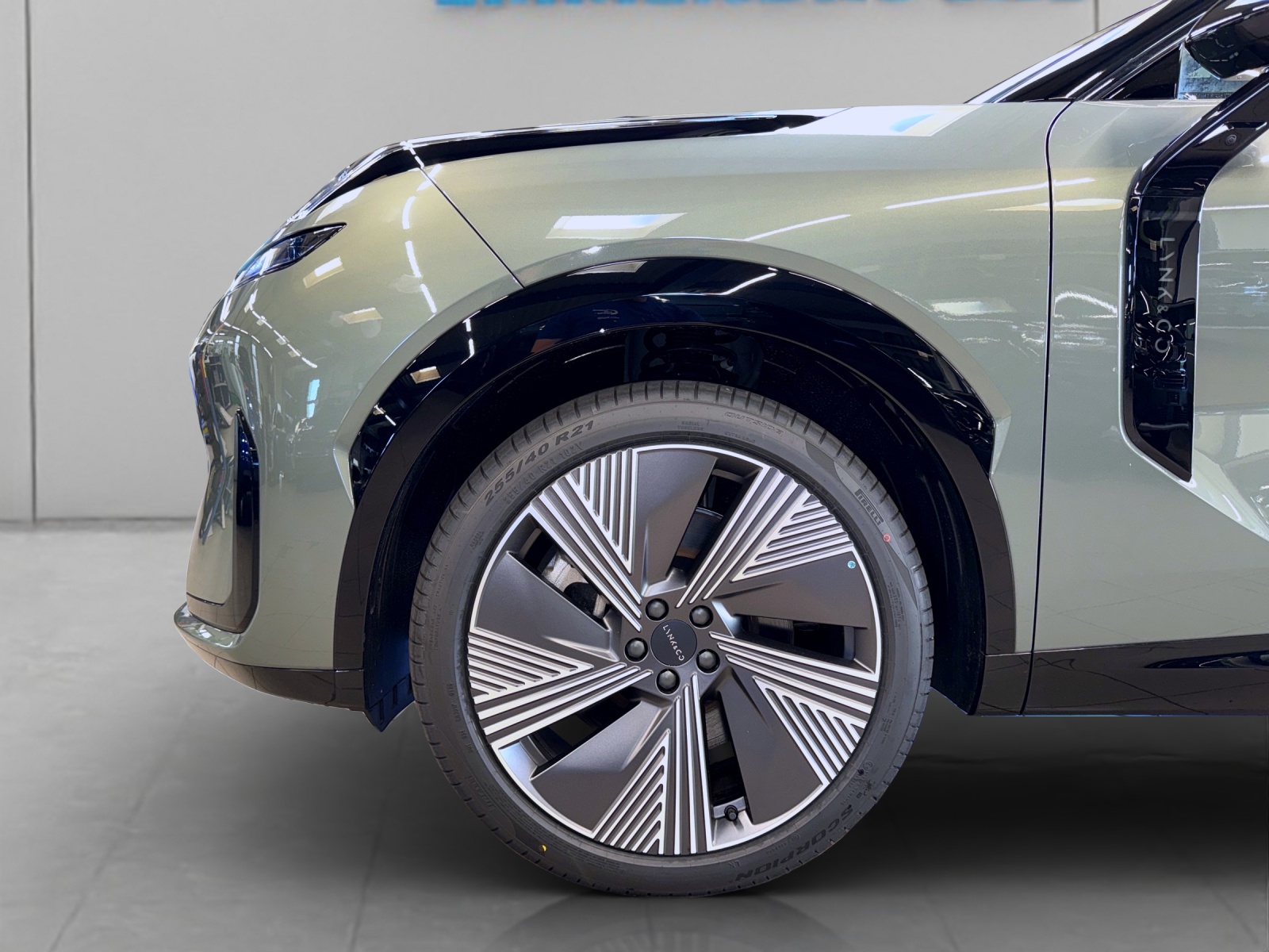 LYNK & CO 08 1.5 PHEV More-image-6