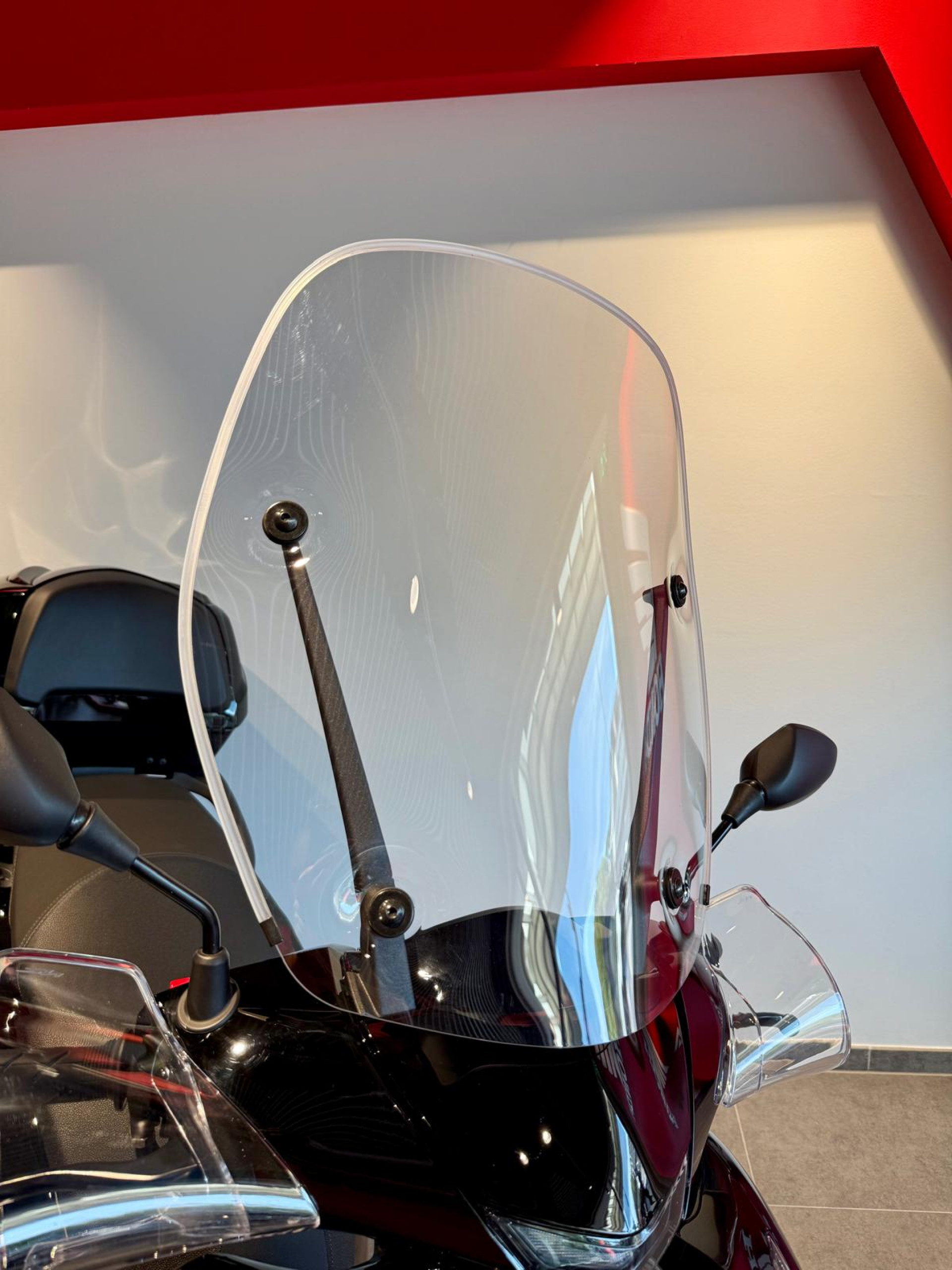 HONDA SH 350 Sporty Smart Top Box-image-4