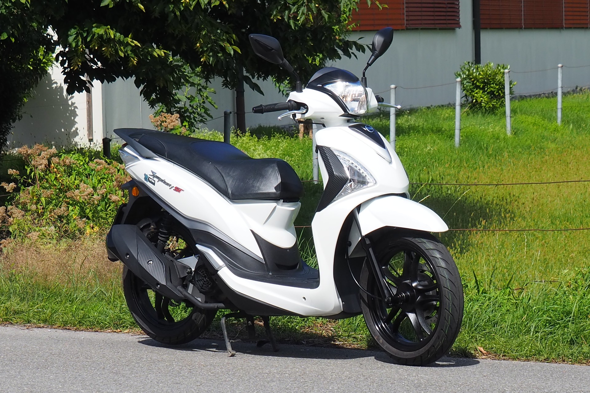 SYM Symphony ST 125 i AC-showroom-element-2