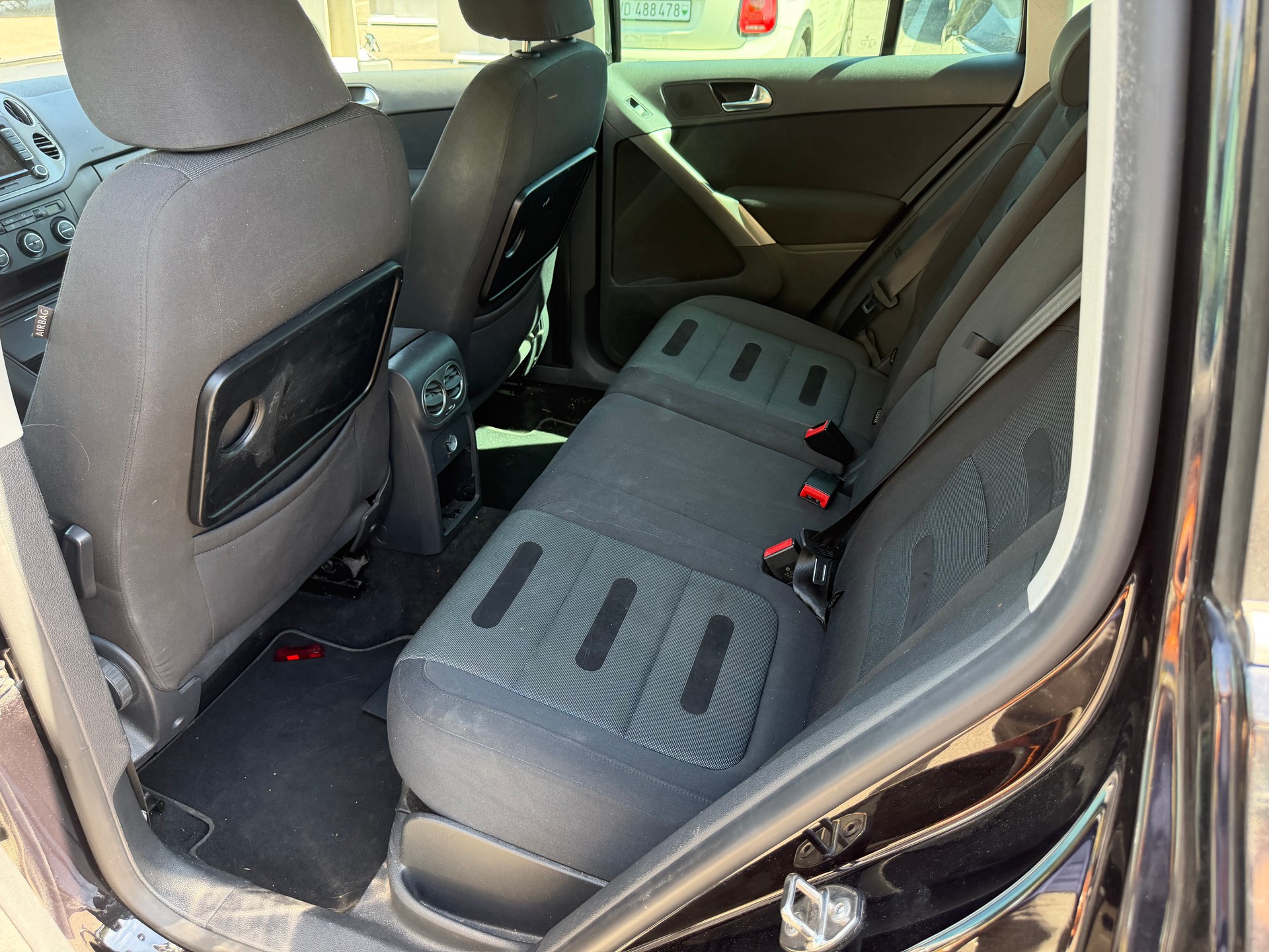 VW Tiguan 2.0 TDI Sport&Style Tiptronic-image-9