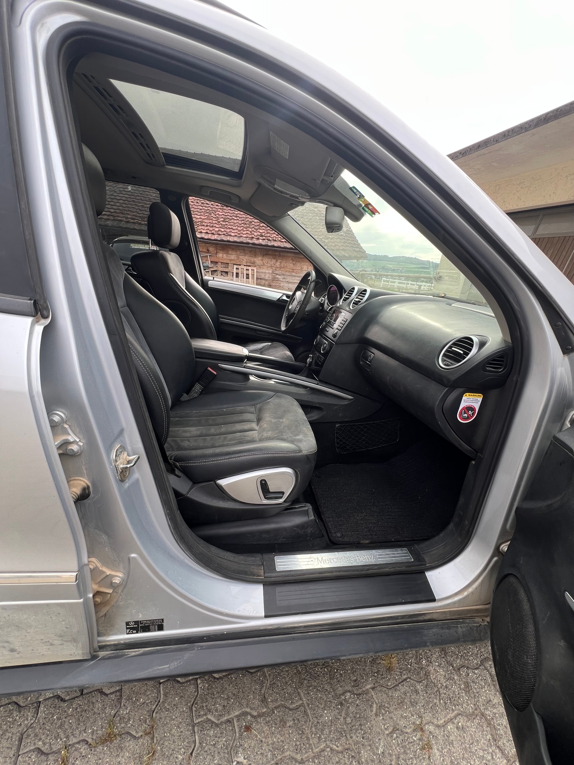 MERCEDES-BENZ ML 320-image-8