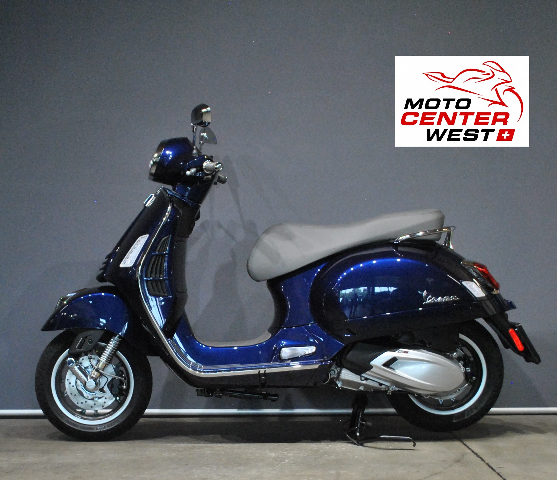 PIAGGIO Vespa GTS 310-showroom-element-2