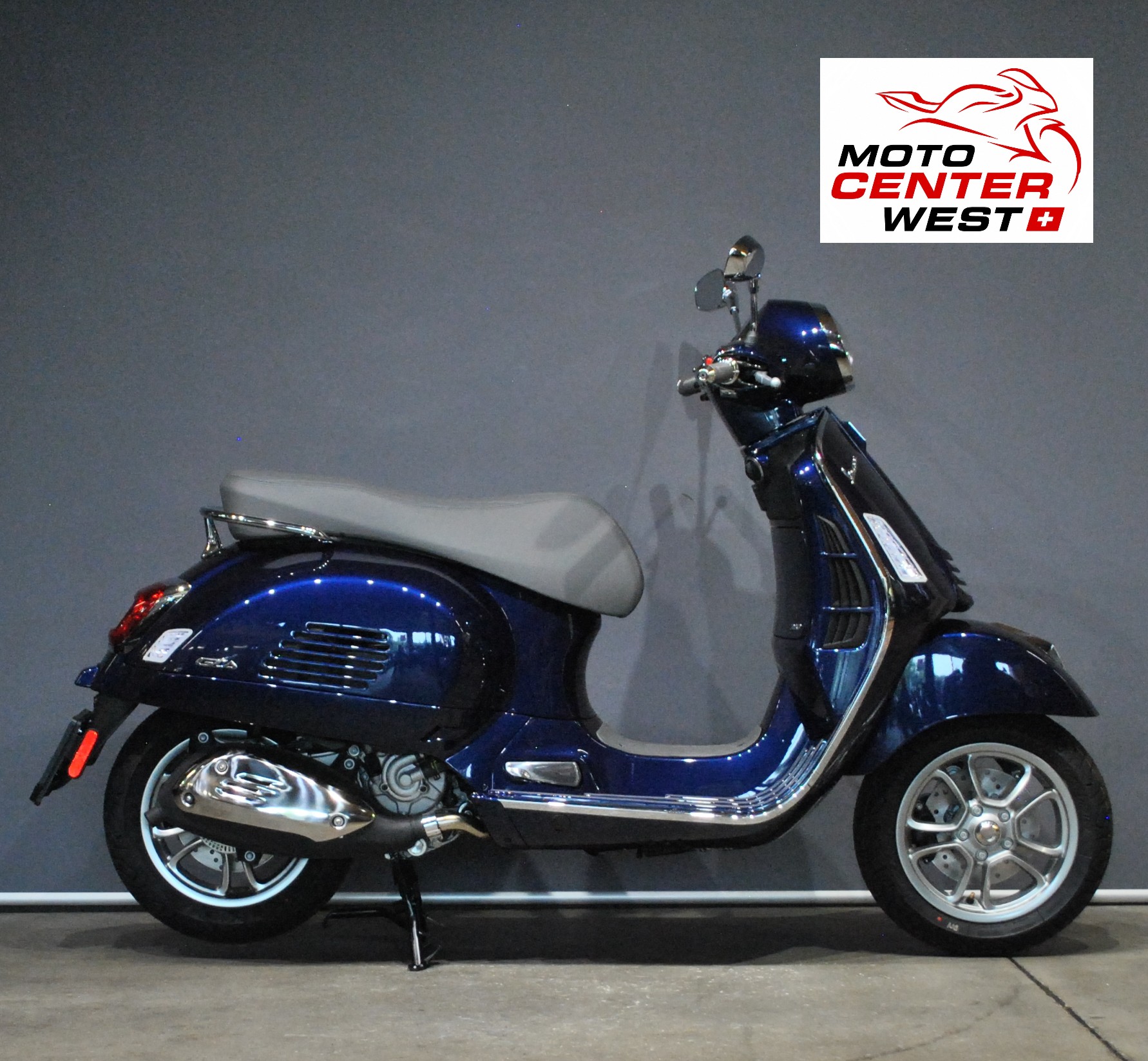 PIAGGIO Vespa GTS 310-showroom-element-1