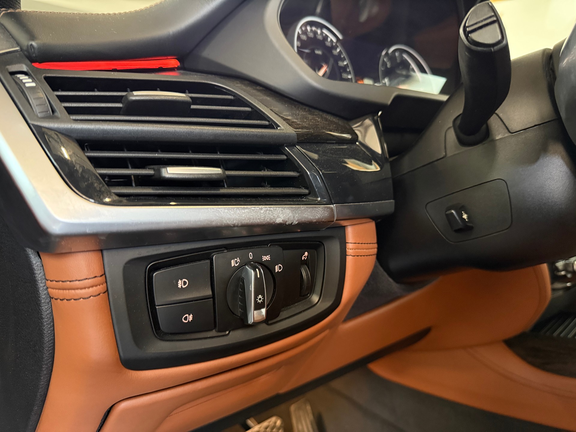 BMW X5 xDrive 40d Steptronic-image-12