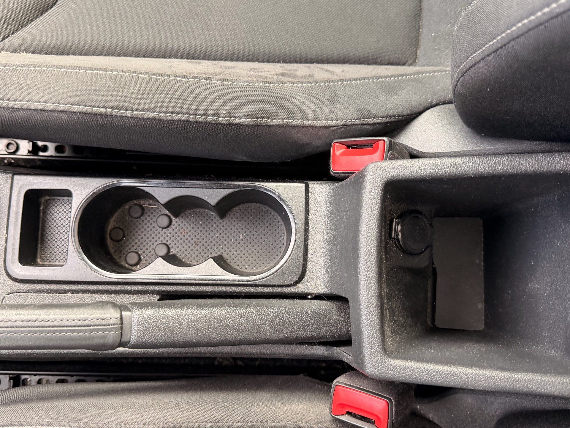 SKODA Fabia 1.0 TSI DSG STYLE *** PANORAMAGLASDACH & ANHÄNGEKUPPLUNG ***-image-23