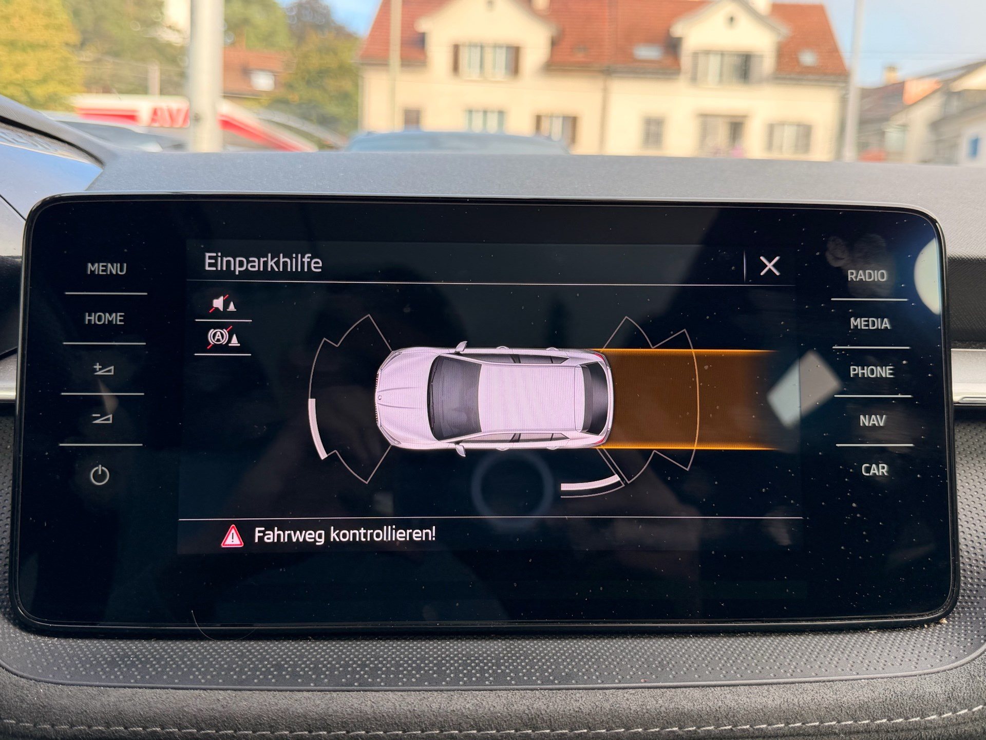 SKODA Fabia 1.0 TSI DSG STYLE *** PANORAMAGLASDACH & ANHÄNGEKUPPLUNG ***-image-16