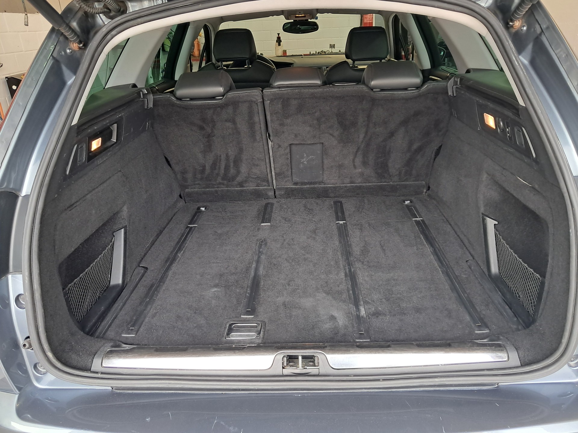CITROEN C5 Tourer 2.0 HDi Exclusive Automatic-image-11