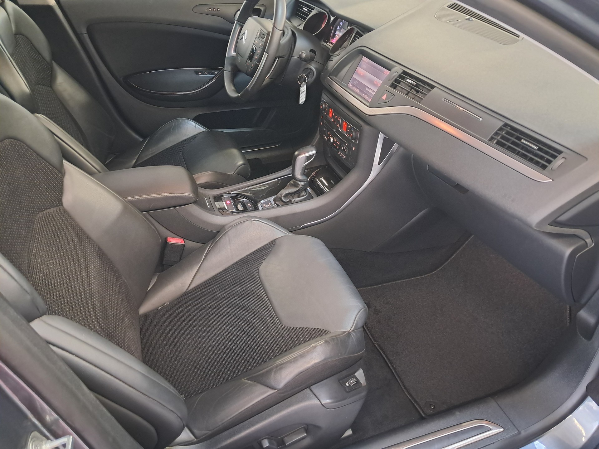 CITROEN C5 Tourer 2.0 HDi Exclusive Automatic-image-7