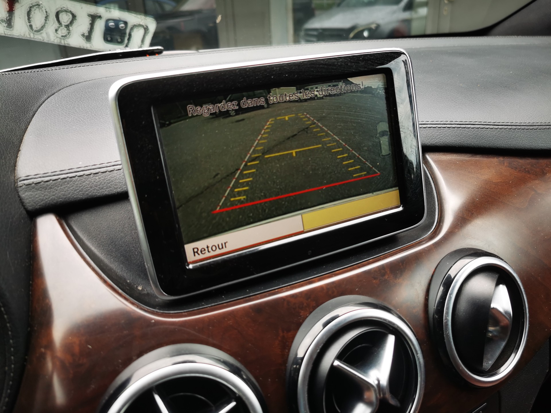MERCEDES-BENZ B 200 7G-DCT-image-12