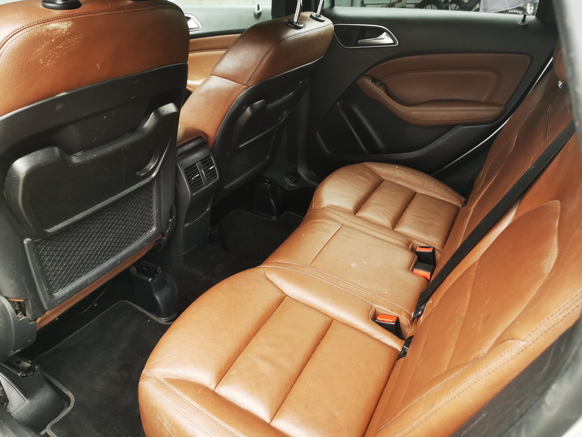 MERCEDES-BENZ B 200 7G-DCT-image-8